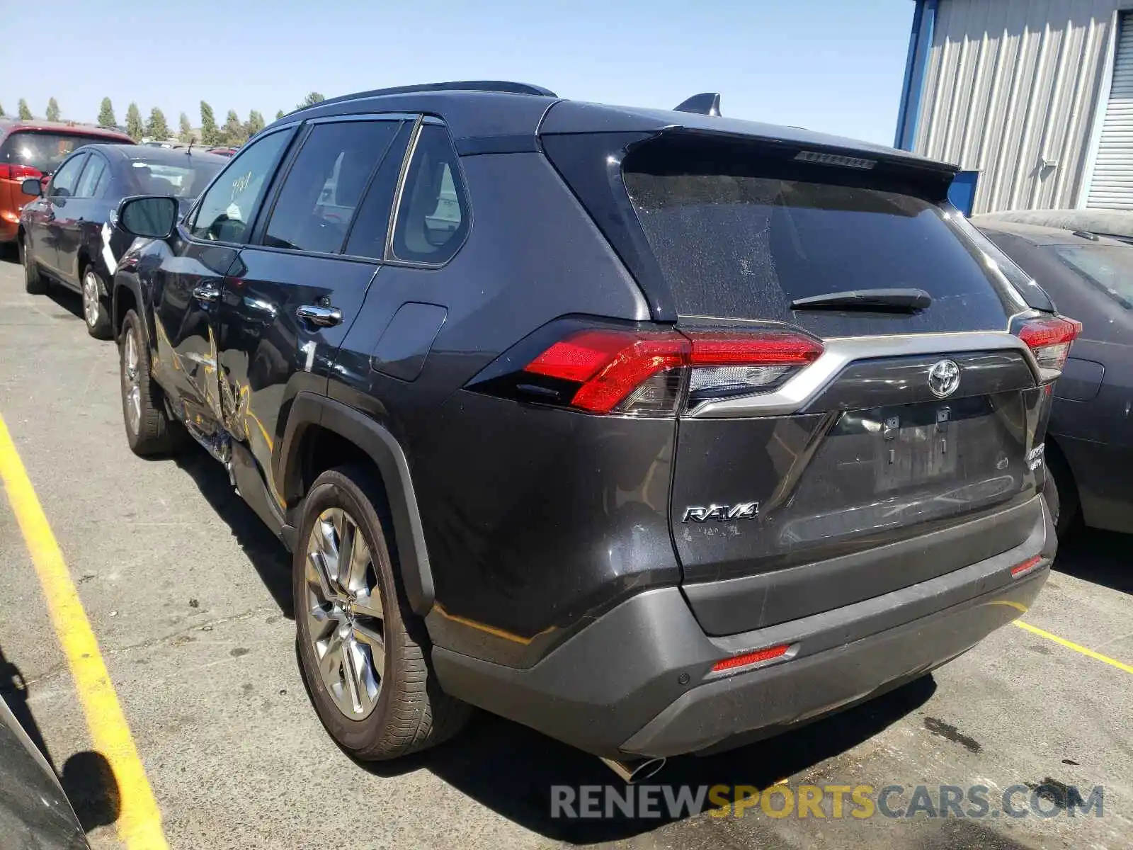 3 Photograph of a damaged car JTMN1RFV2LD529571 TOYOTA RAV4 2020