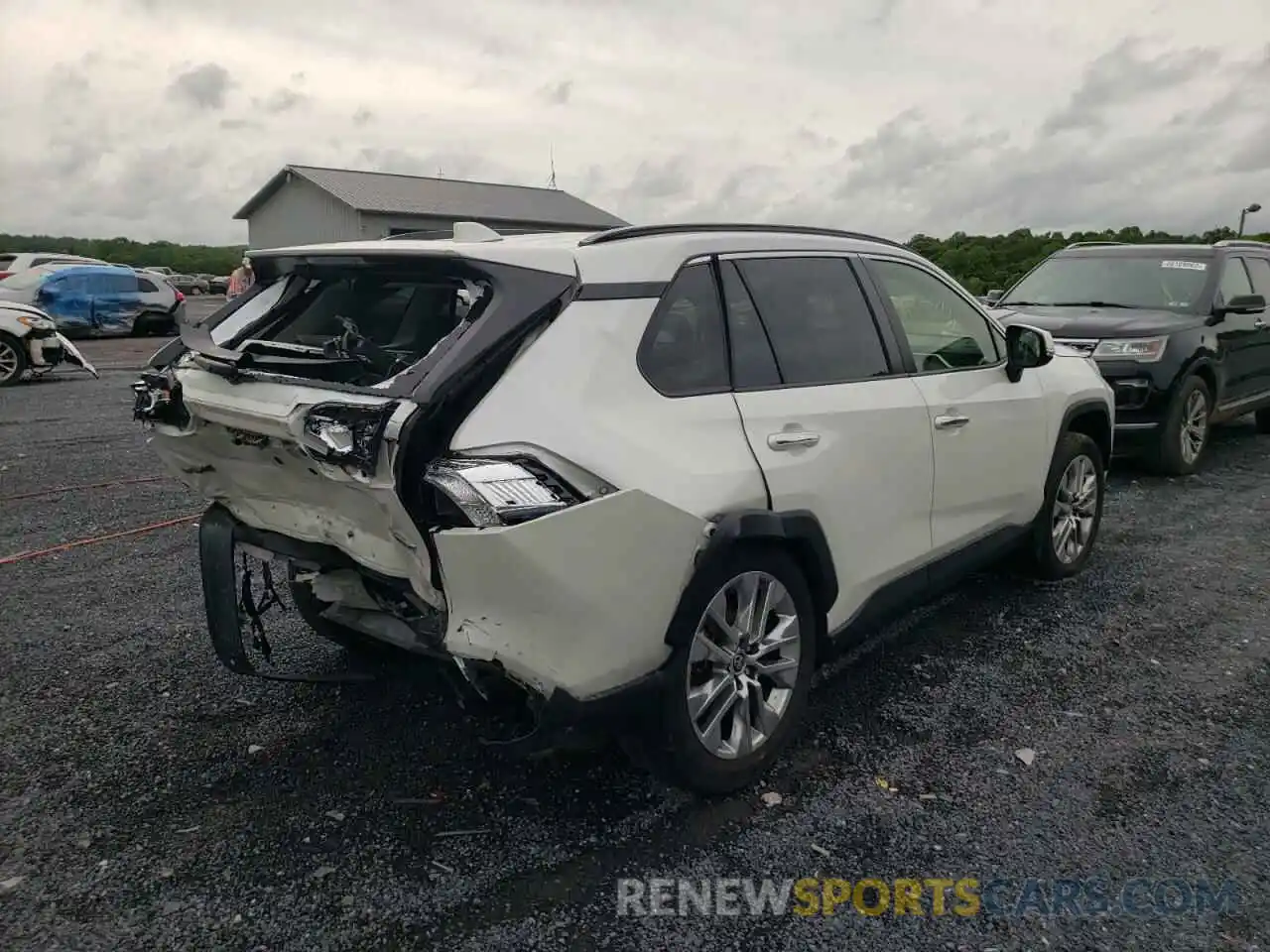 4 Photograph of a damaged car JTMN1RFV3LD049409 TOYOTA RAV4 2020