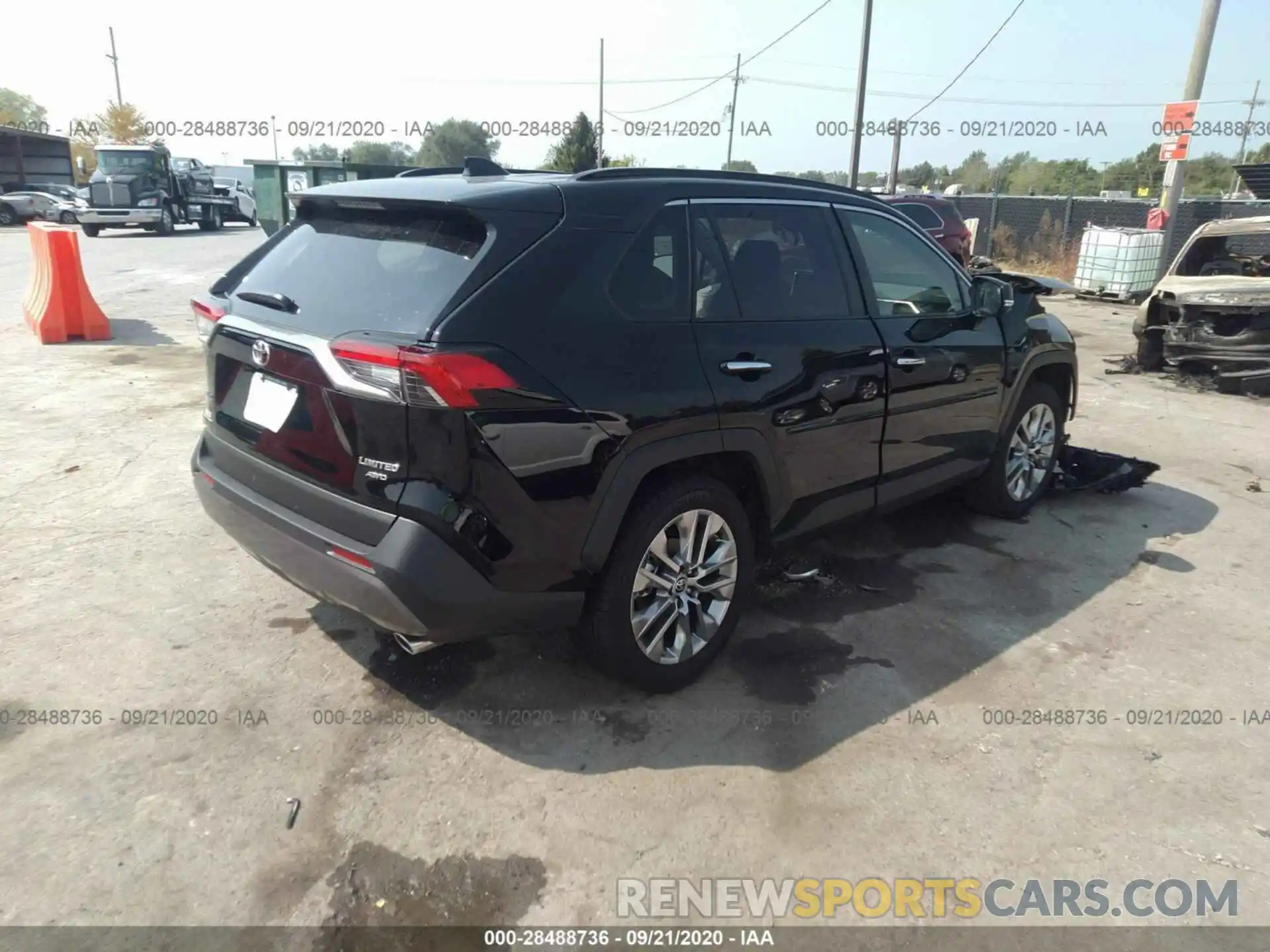 4 Photograph of a damaged car JTMN1RFV3LD528574 TOYOTA RAV4 2020