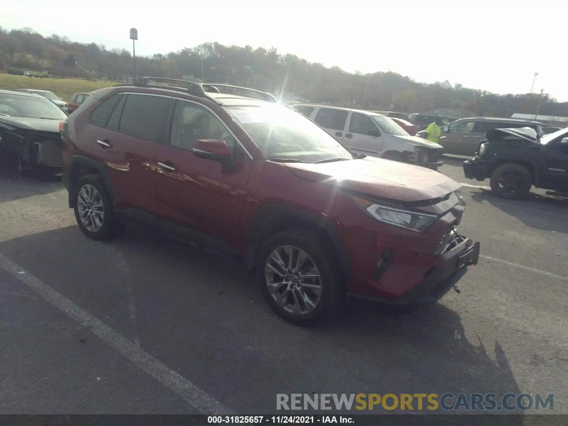 1 Photograph of a damaged car JTMN1RFV3LD529319 TOYOTA RAV4 2020