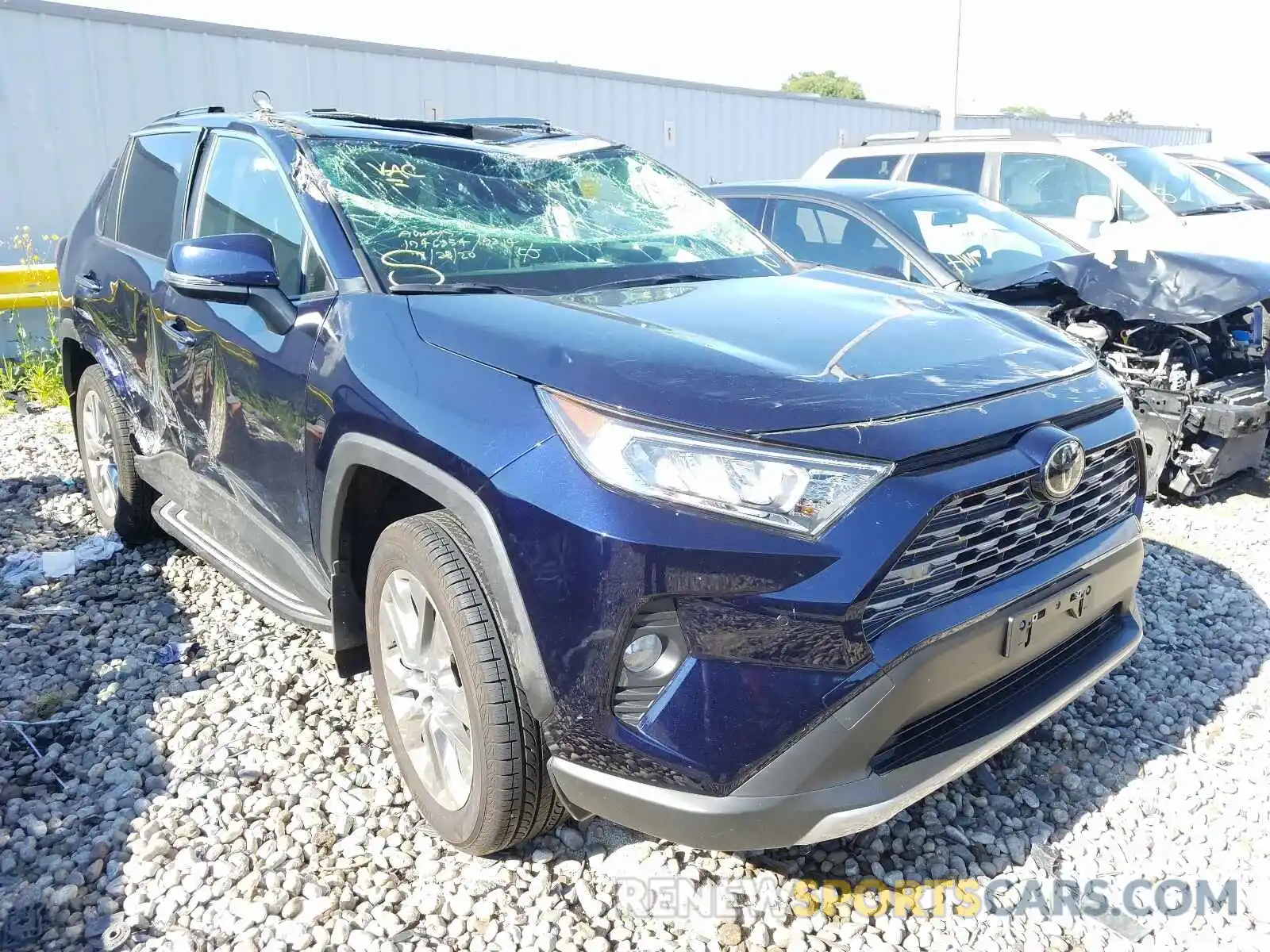 1 Photograph of a damaged car JTMN1RFV6LD527161 TOYOTA RAV4 2020