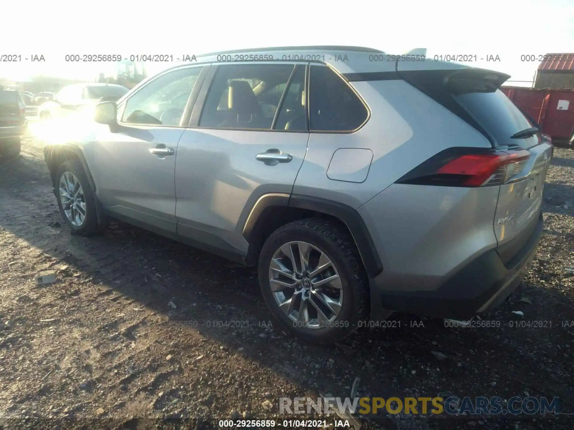 3 Фотография поврежденного автомобиля JTMN1RFV7LD050238 TOYOTA RAV4 2020