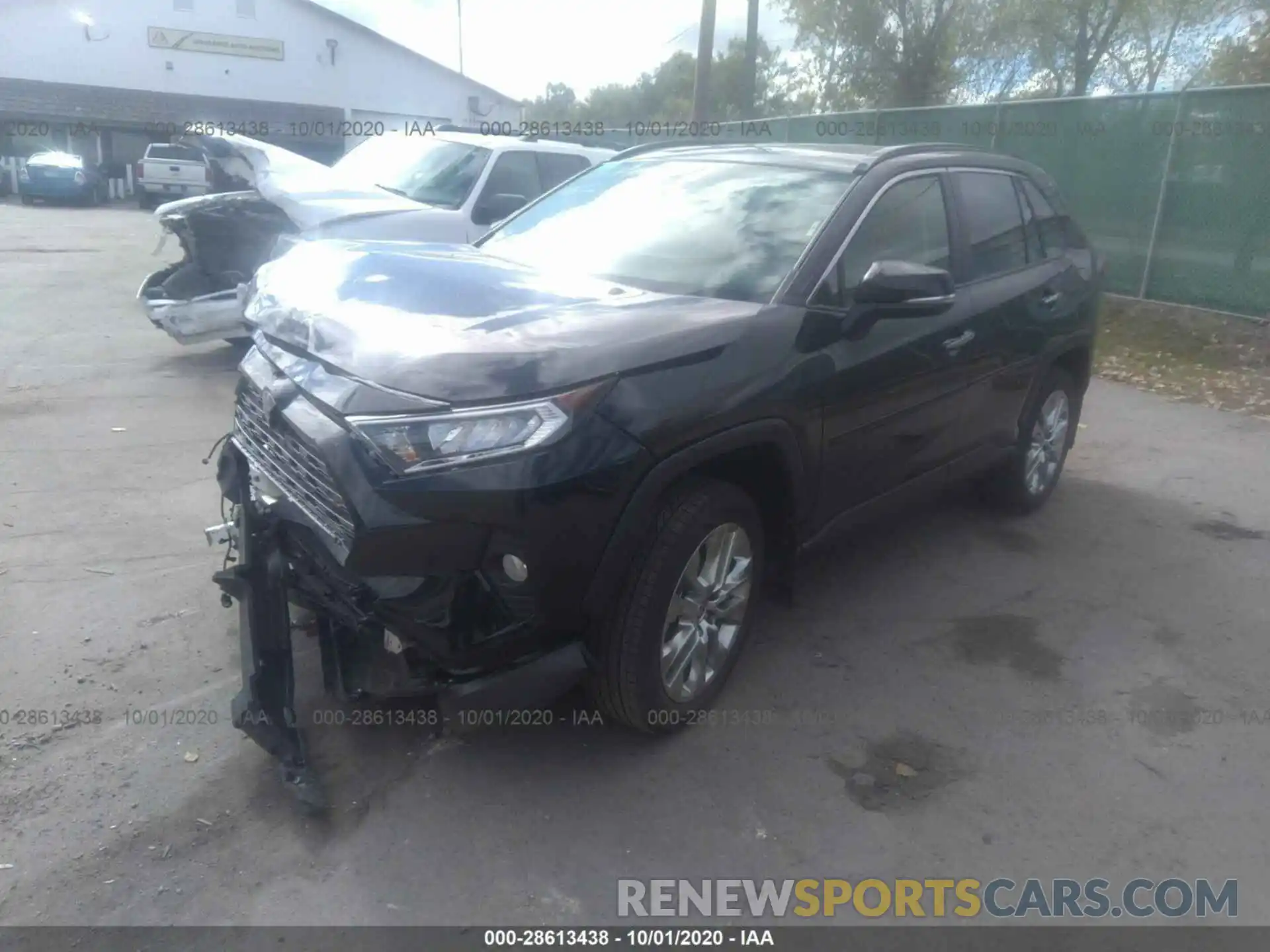 2 Фотография поврежденного автомобиля JTMN1RFVXLD529656 TOYOTA RAV4 2020