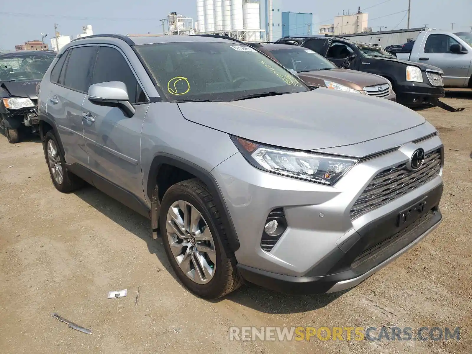 1 Photograph of a damaged car JTMN1RFVXLJ027554 TOYOTA RAV4 2020