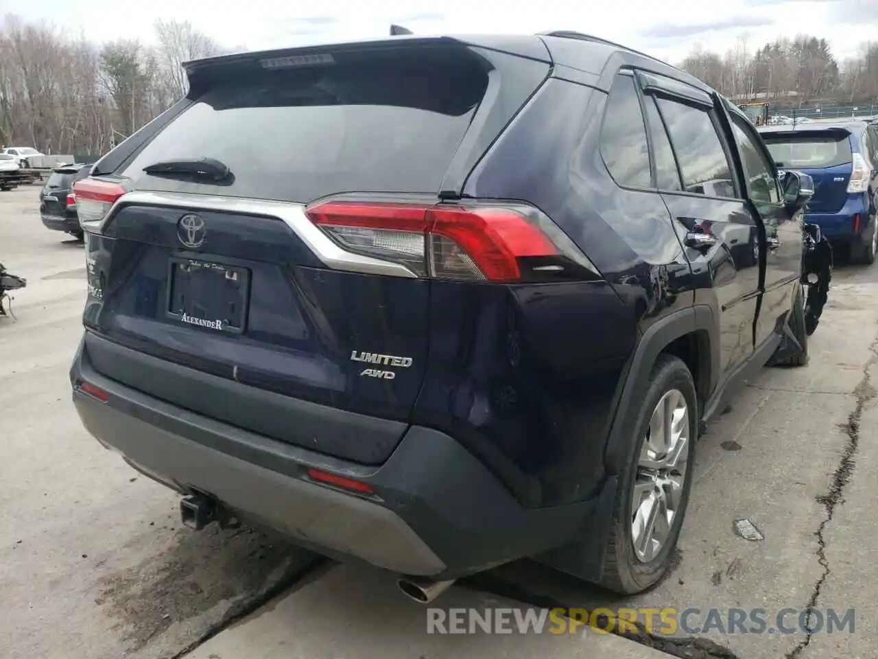 4 Photograph of a damaged car JTMN1RFVXLJ034763 TOYOTA RAV4 2020