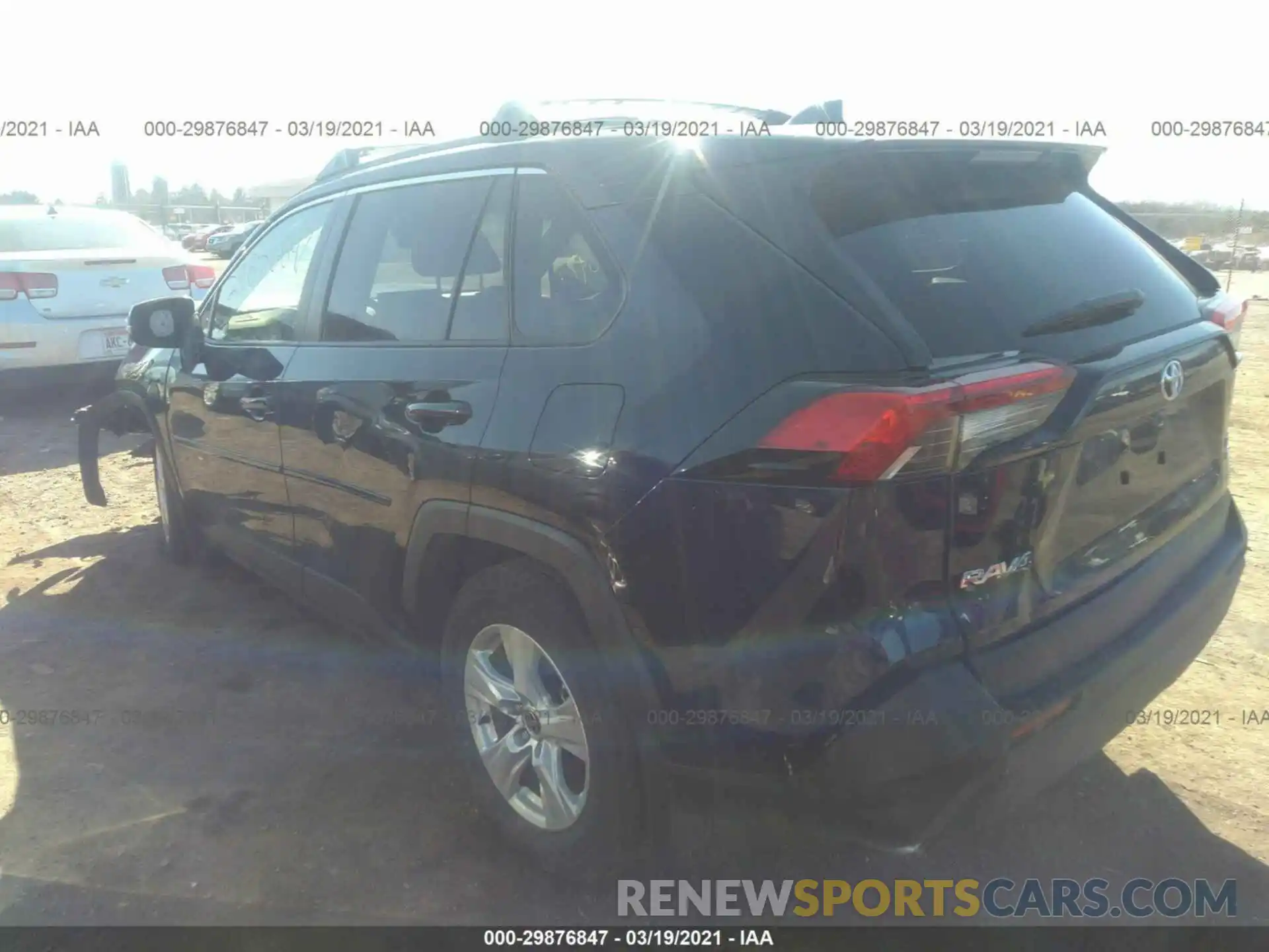 3 Photograph of a damaged car JTMP1RFV0LD064121 TOYOTA RAV4 2020