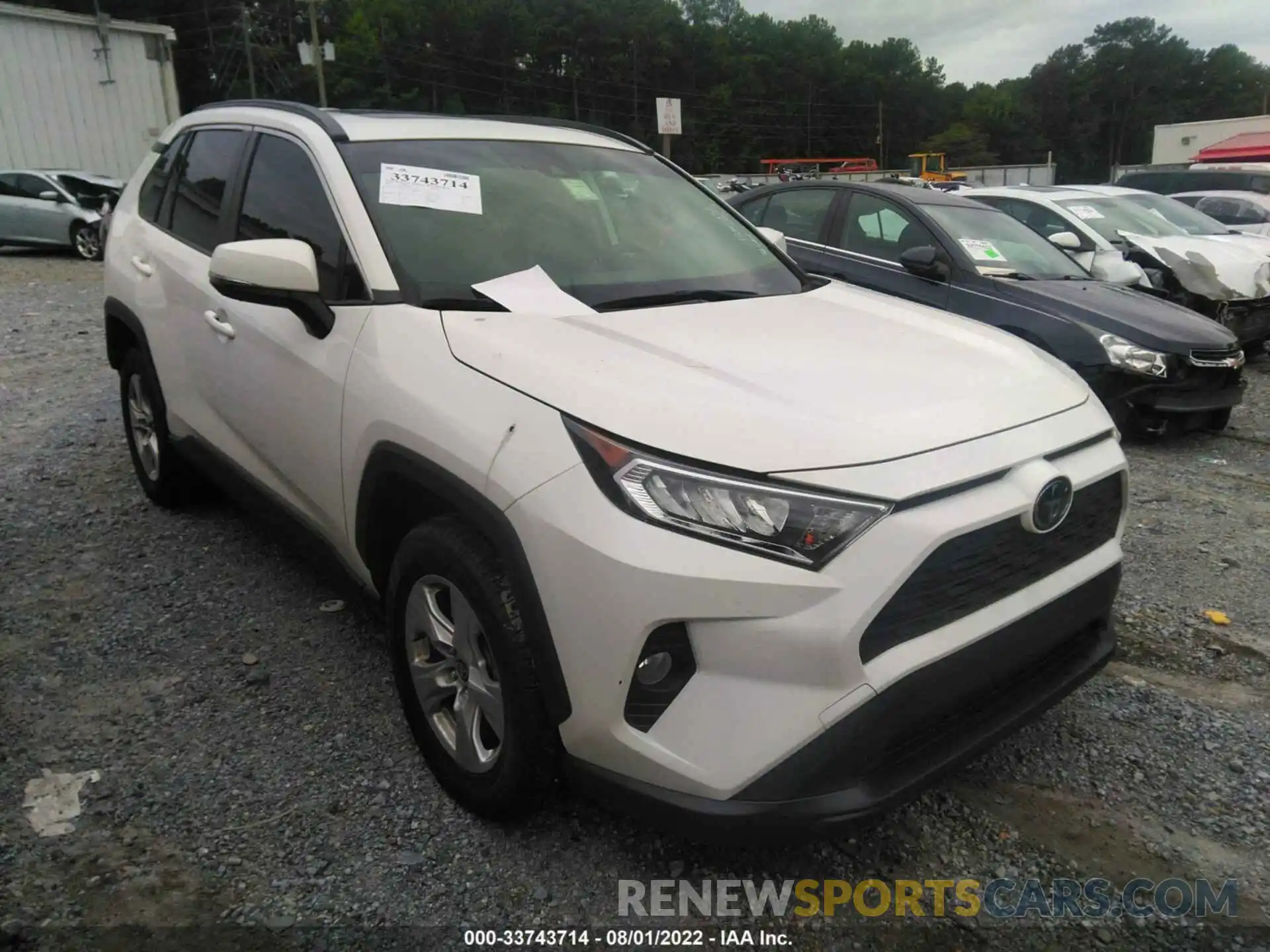 1 Photograph of a damaged car JTMP1RFV0LD064832 TOYOTA RAV4 2020