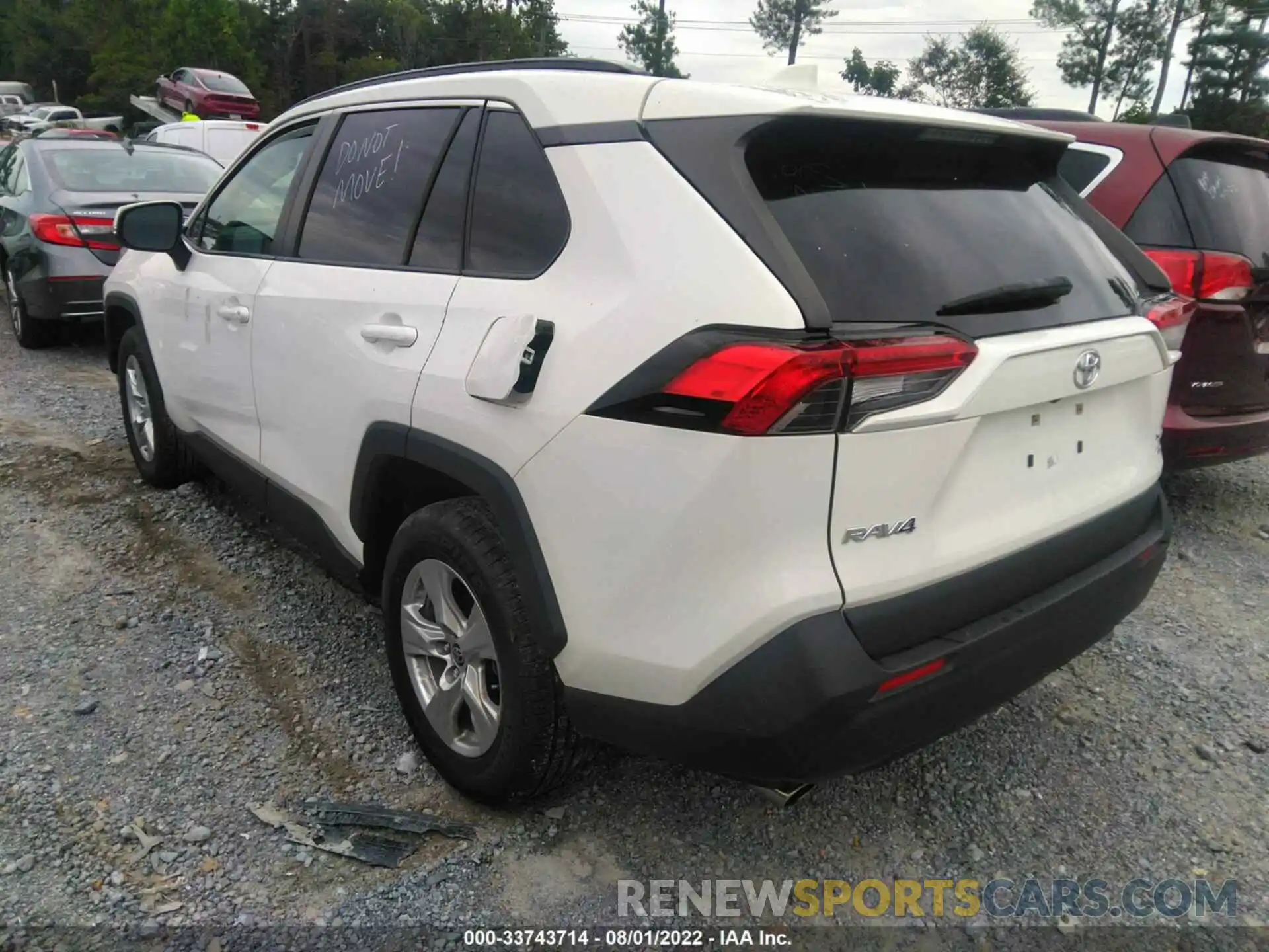 3 Photograph of a damaged car JTMP1RFV0LD064832 TOYOTA RAV4 2020