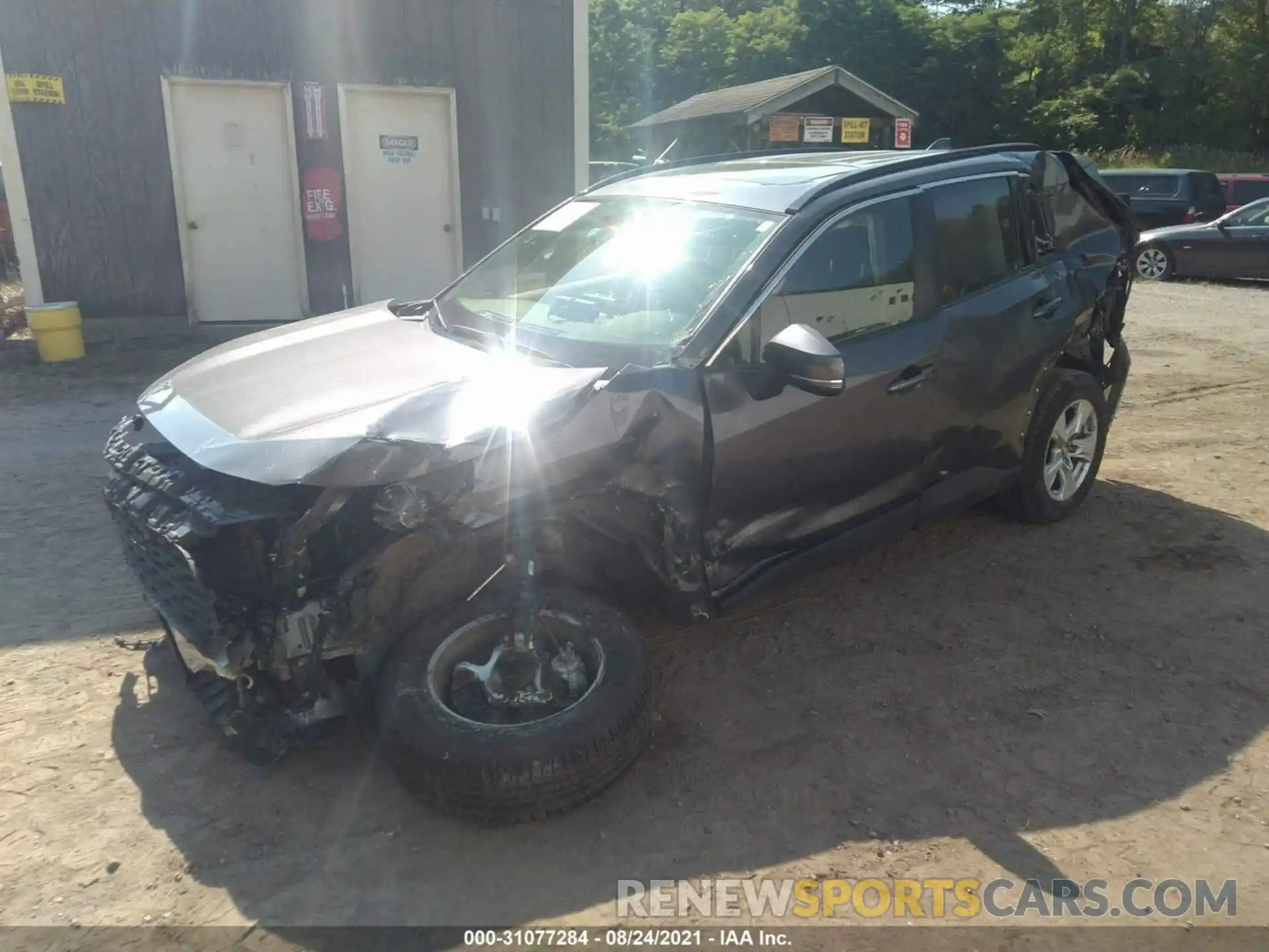 2 Photograph of a damaged car JTMP1RFV0LD067312 TOYOTA RAV4 2020