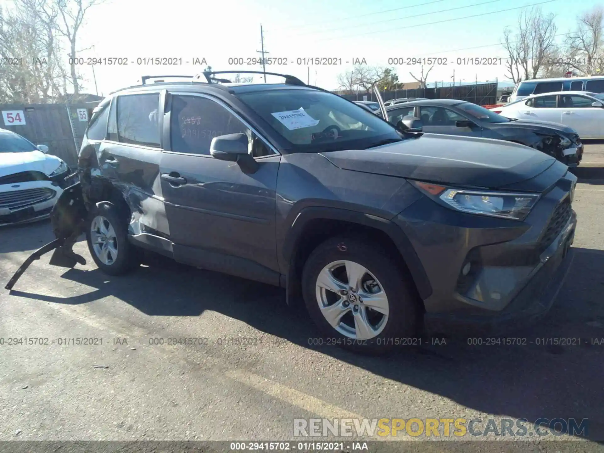 1 Photograph of a damaged car JTMP1RFV0LD526001 TOYOTA RAV4 2020