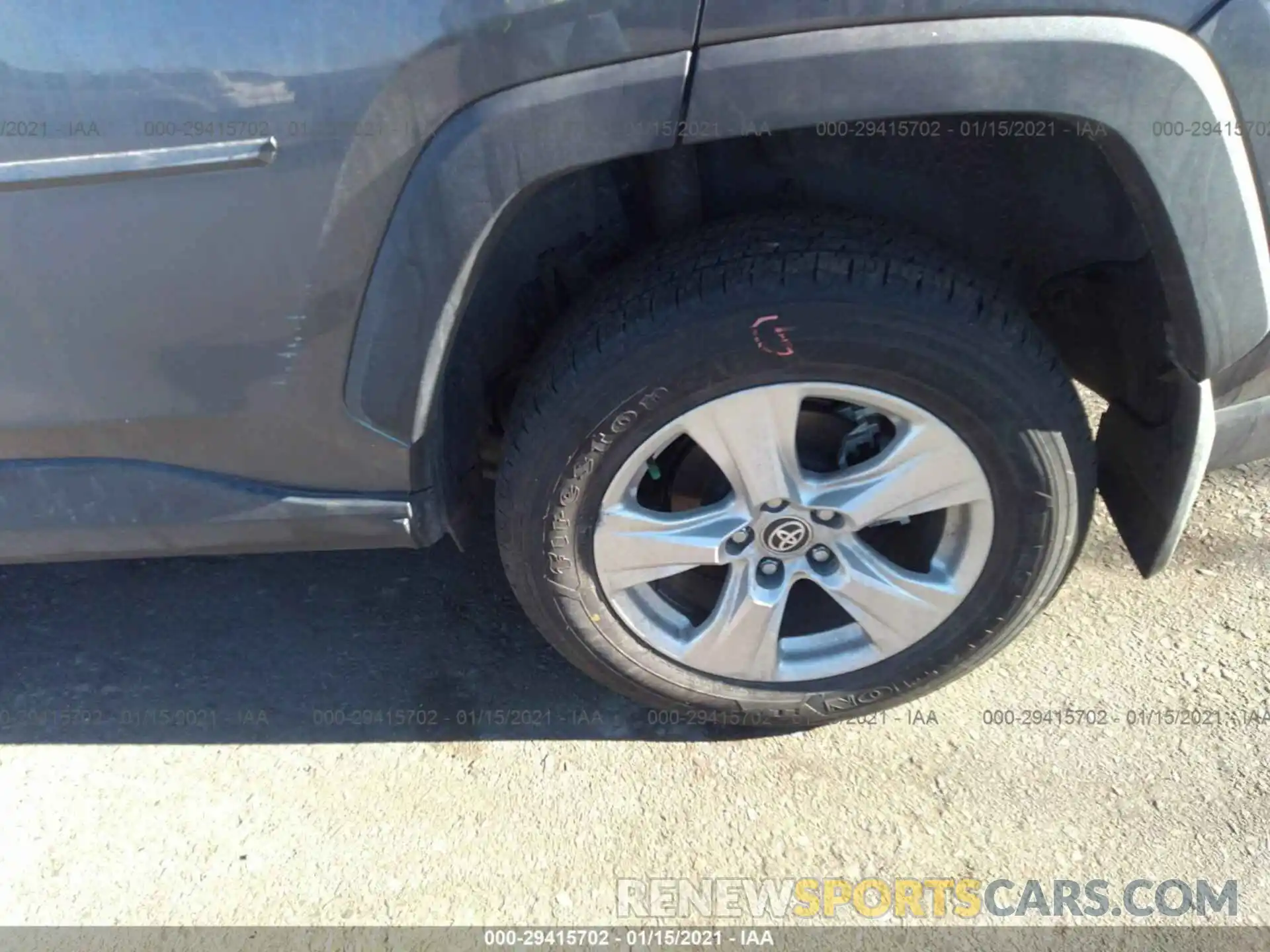 12 Photograph of a damaged car JTMP1RFV0LD526001 TOYOTA RAV4 2020