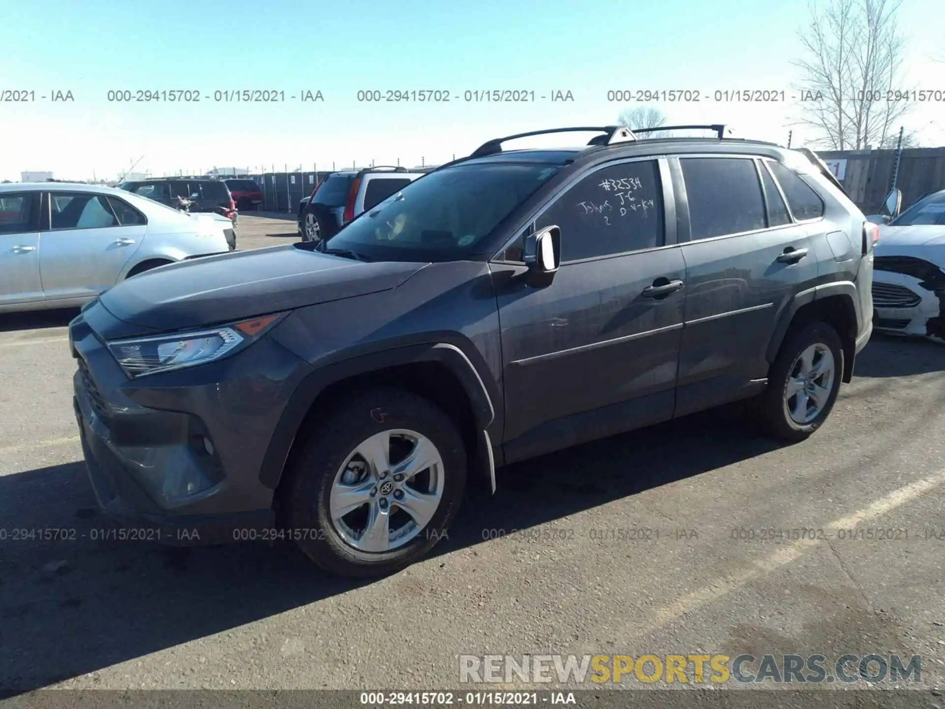 2 Photograph of a damaged car JTMP1RFV0LD526001 TOYOTA RAV4 2020