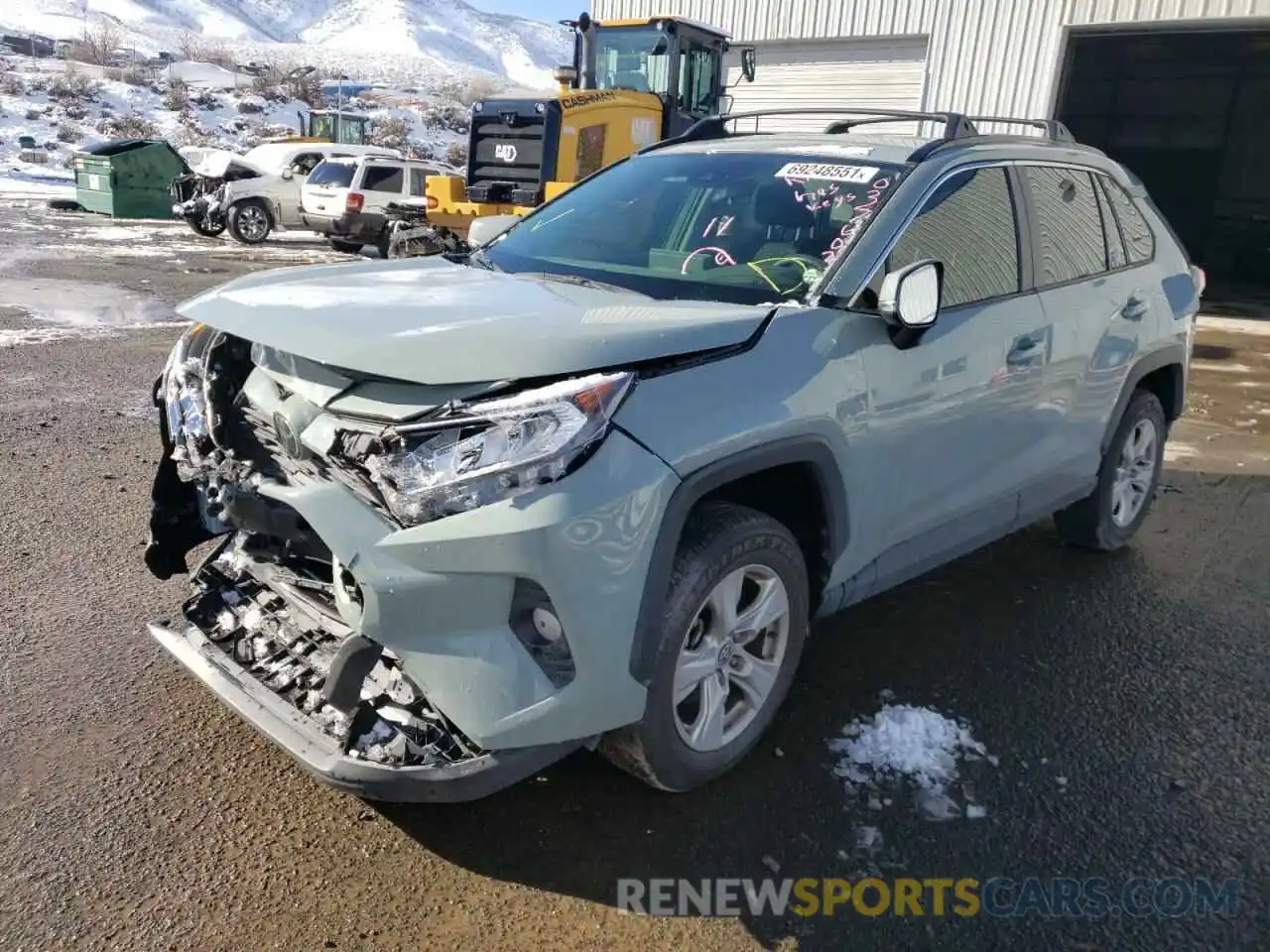 2 Photograph of a damaged car JTMP1RFV0LJ037602 TOYOTA RAV4 2020