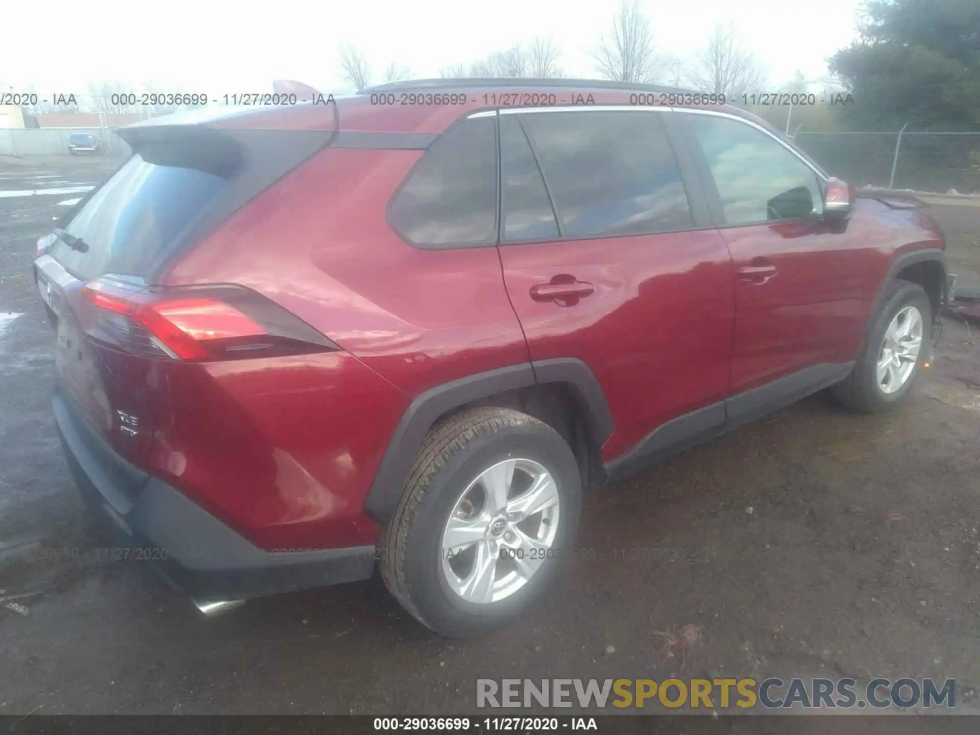 4 Photograph of a damaged car JTMP1RFV1LD049594 TOYOTA RAV4 2020