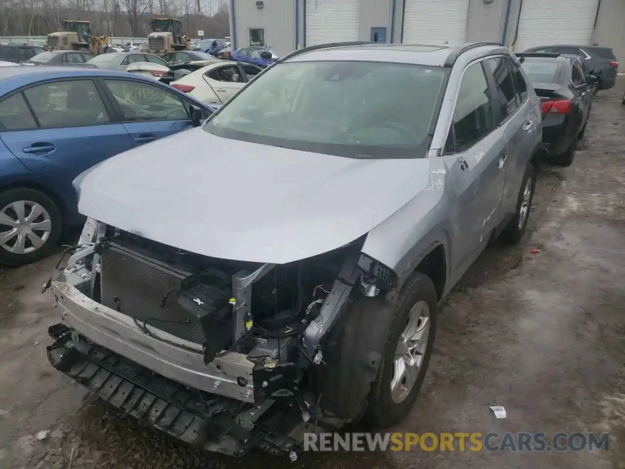 2 Photograph of a damaged car JTMP1RFV1LD051135 TOYOTA RAV4 2020