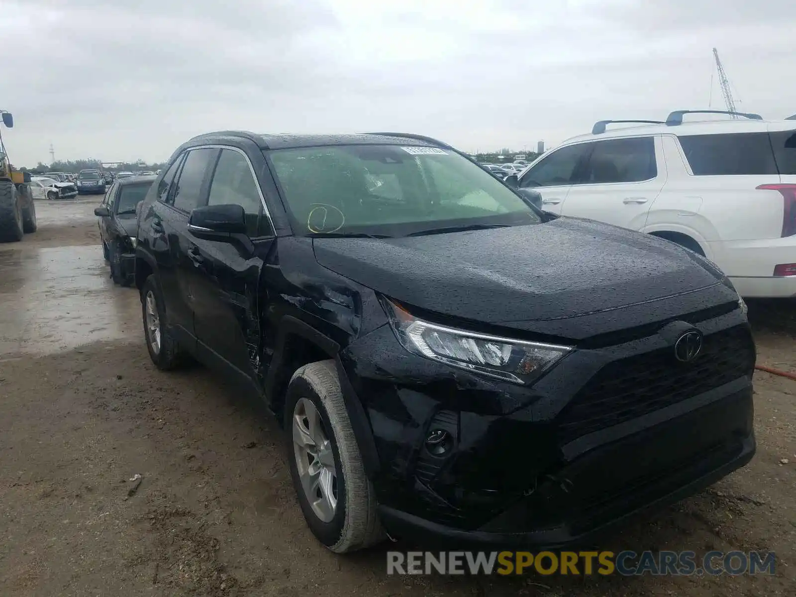 1 Photograph of a damaged car JTMP1RFV1LD054519 TOYOTA RAV4 2020