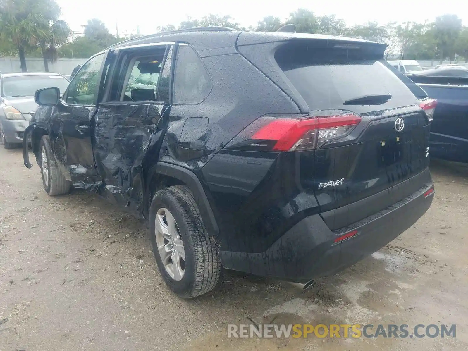 3 Photograph of a damaged car JTMP1RFV1LD054519 TOYOTA RAV4 2020