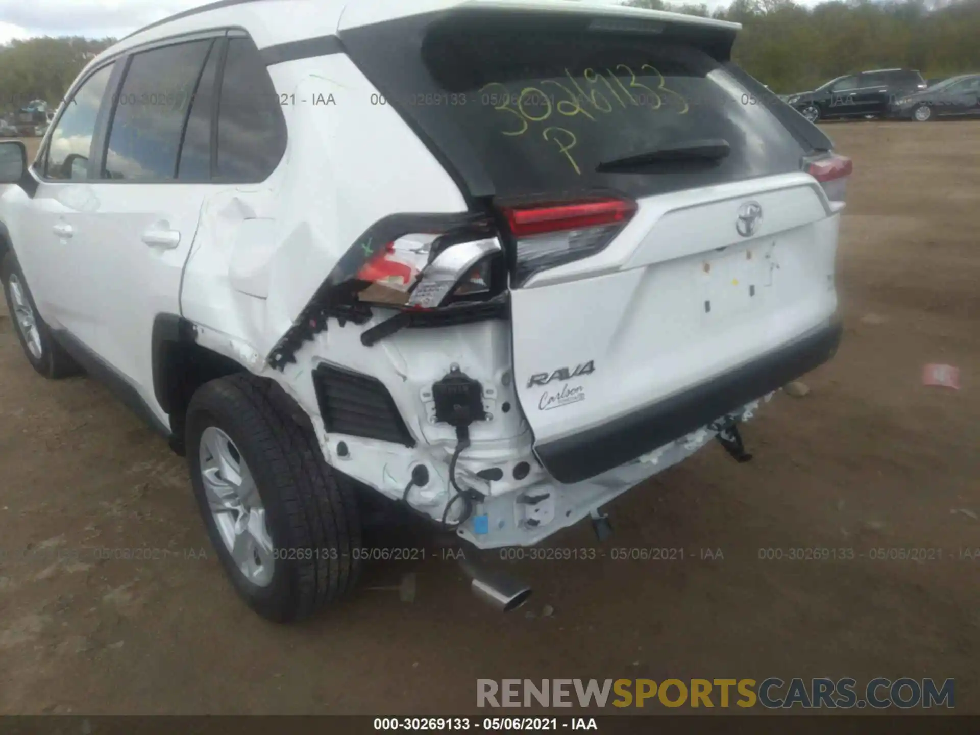 6 Photograph of a damaged car JTMP1RFV1LD055685 TOYOTA RAV4 2020