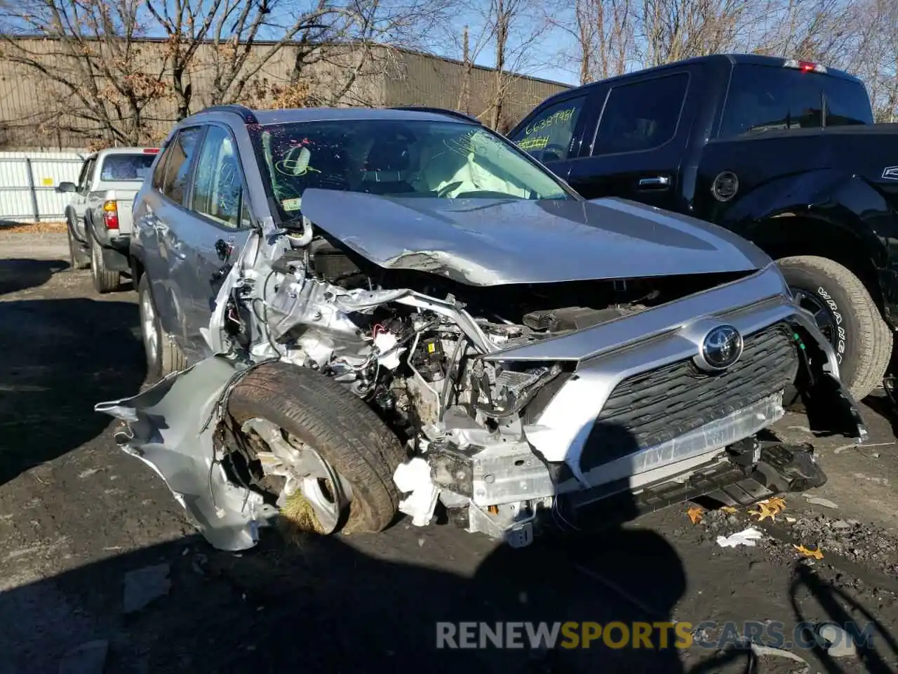 1 Photograph of a damaged car JTMP1RFV1LD055878 TOYOTA RAV4 2020