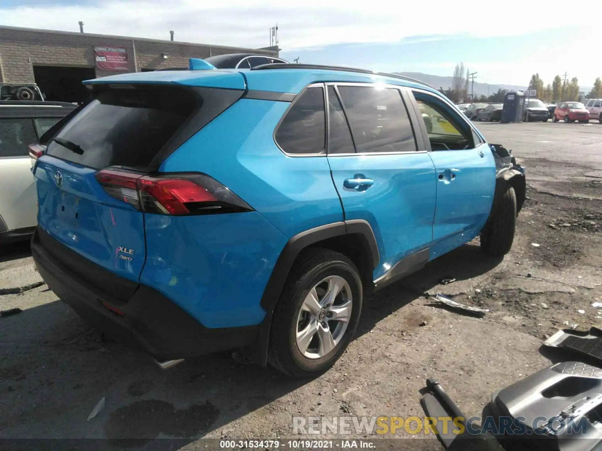 4 Photograph of a damaged car JTMP1RFV1LD058487 TOYOTA RAV4 2020