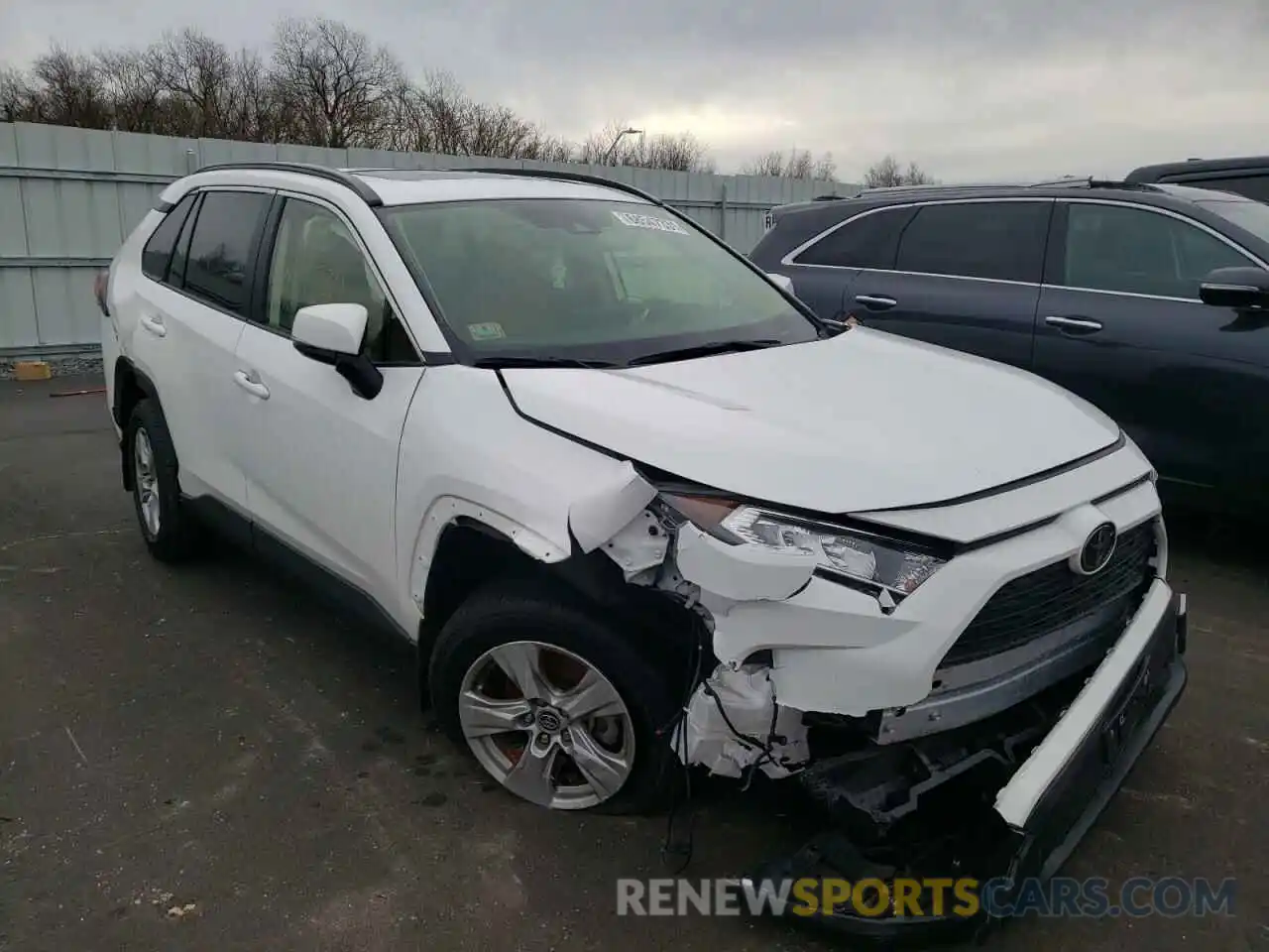 1 Photograph of a damaged car JTMP1RFV1LD064466 TOYOTA RAV4 2020