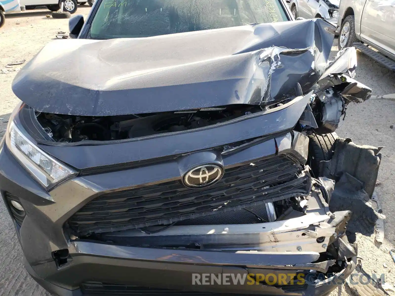 7 Photograph of a damaged car JTMP1RFV1LJ027712 TOYOTA RAV4 2020