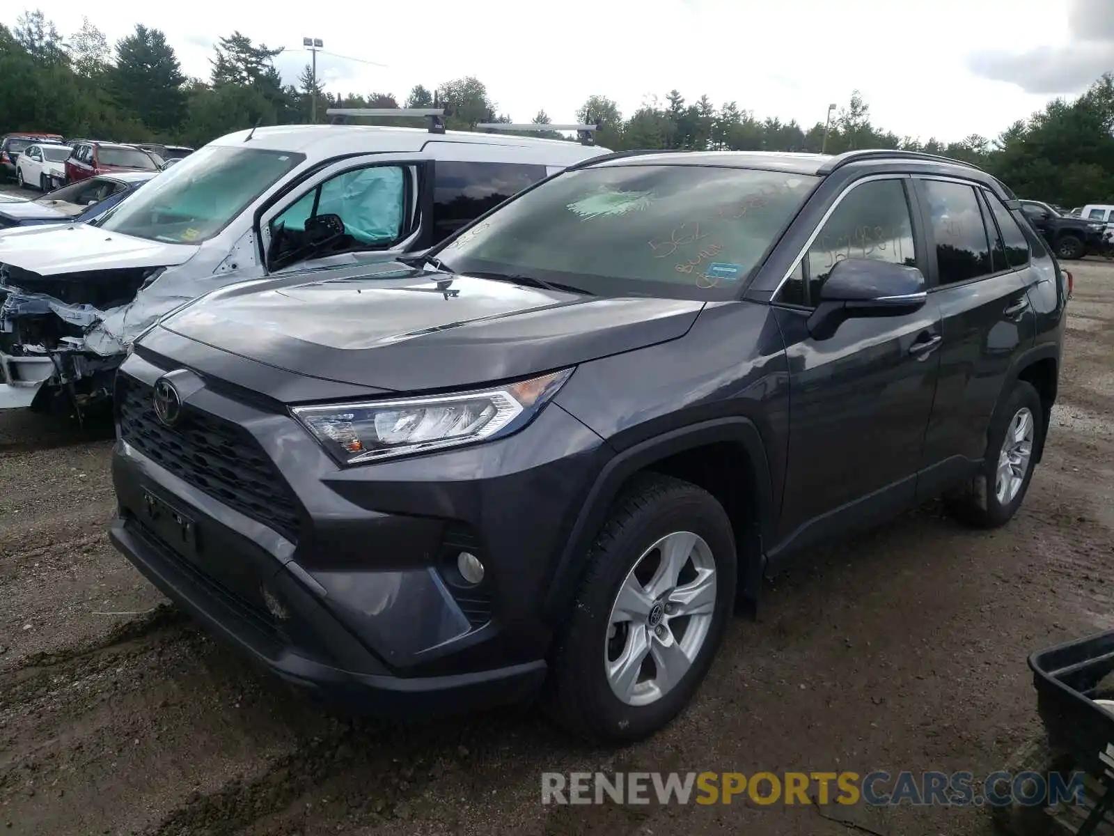 2 Photograph of a damaged car JTMP1RFV2LD056098 TOYOTA RAV4 2020