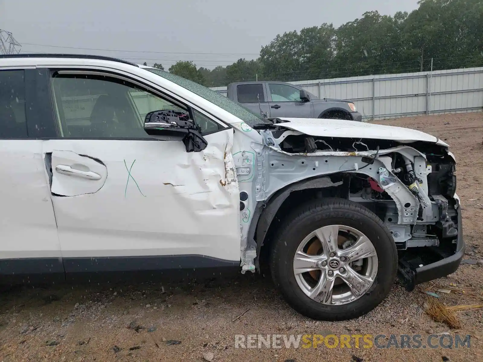 9 Photograph of a damaged car JTMP1RFV2LD057042 TOYOTA RAV4 2020