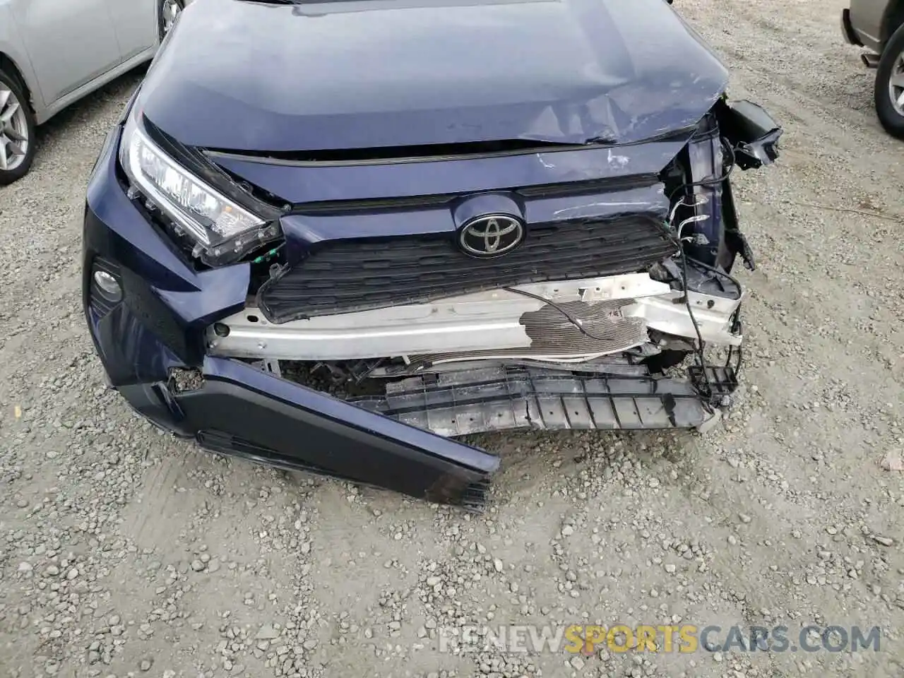 9 Photograph of a damaged car JTMP1RFV2LD059910 TOYOTA RAV4 2020