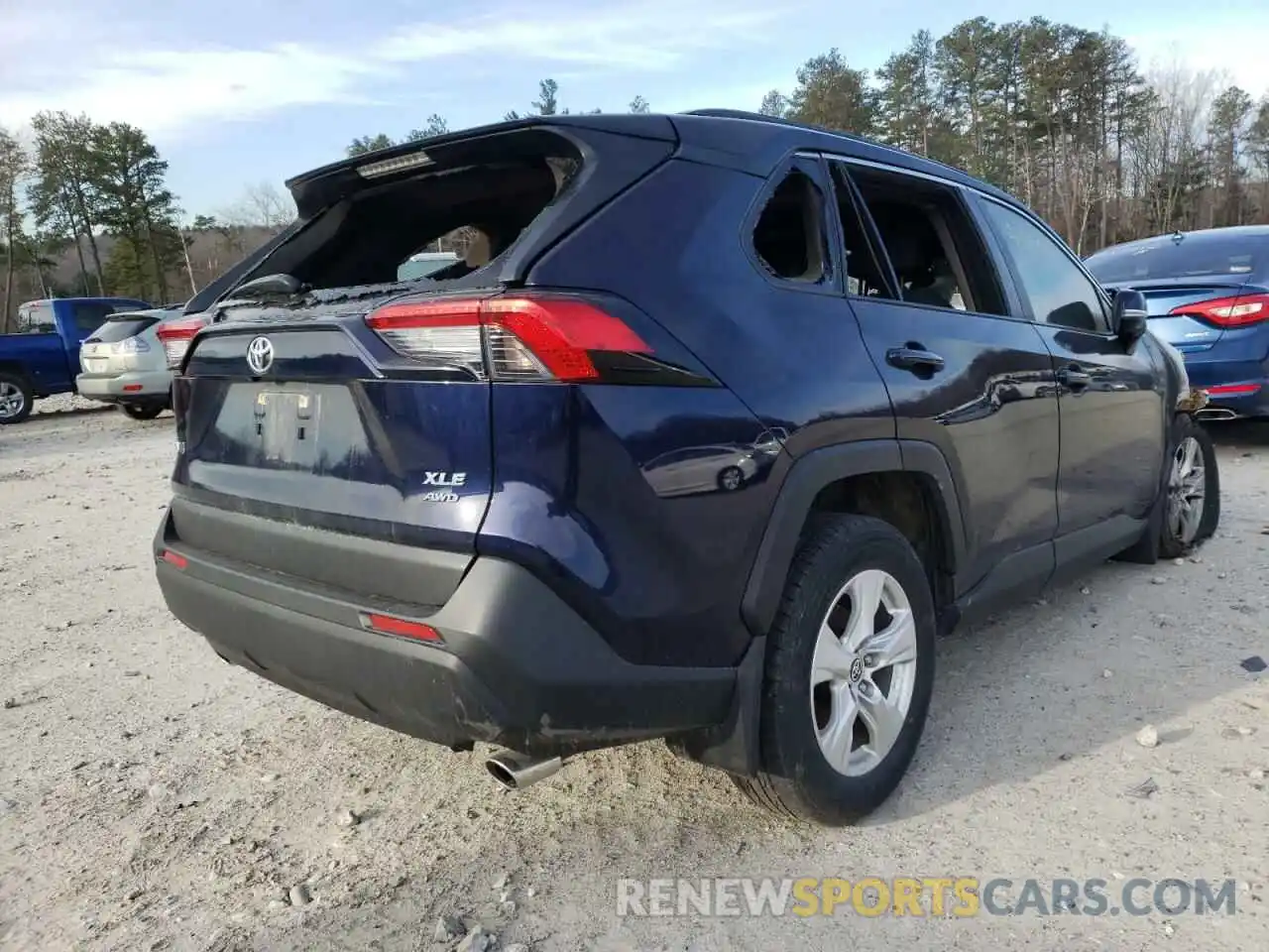 4 Photograph of a damaged car JTMP1RFV3LD048317 TOYOTA RAV4 2020