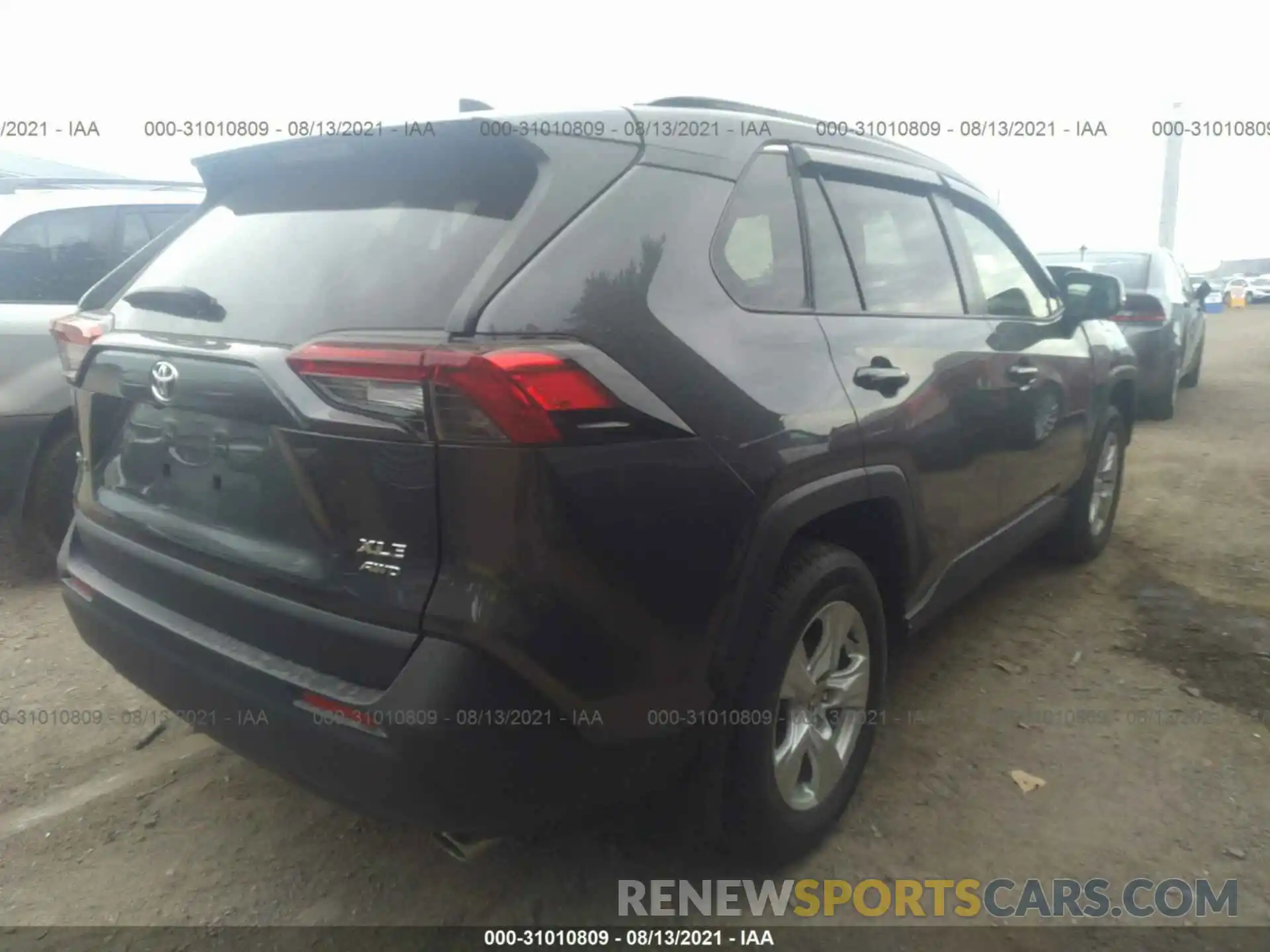 4 Photograph of a damaged car JTMP1RFV3LD055557 TOYOTA RAV4 2020