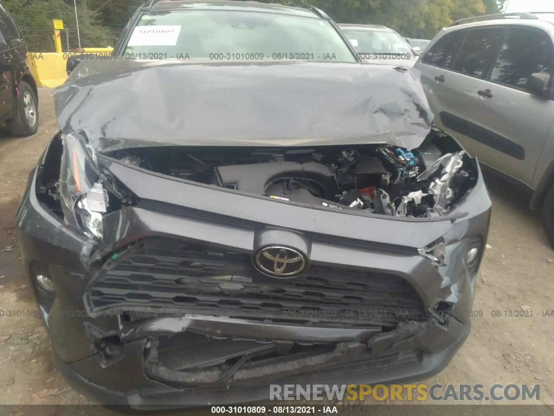 6 Photograph of a damaged car JTMP1RFV3LD055557 TOYOTA RAV4 2020