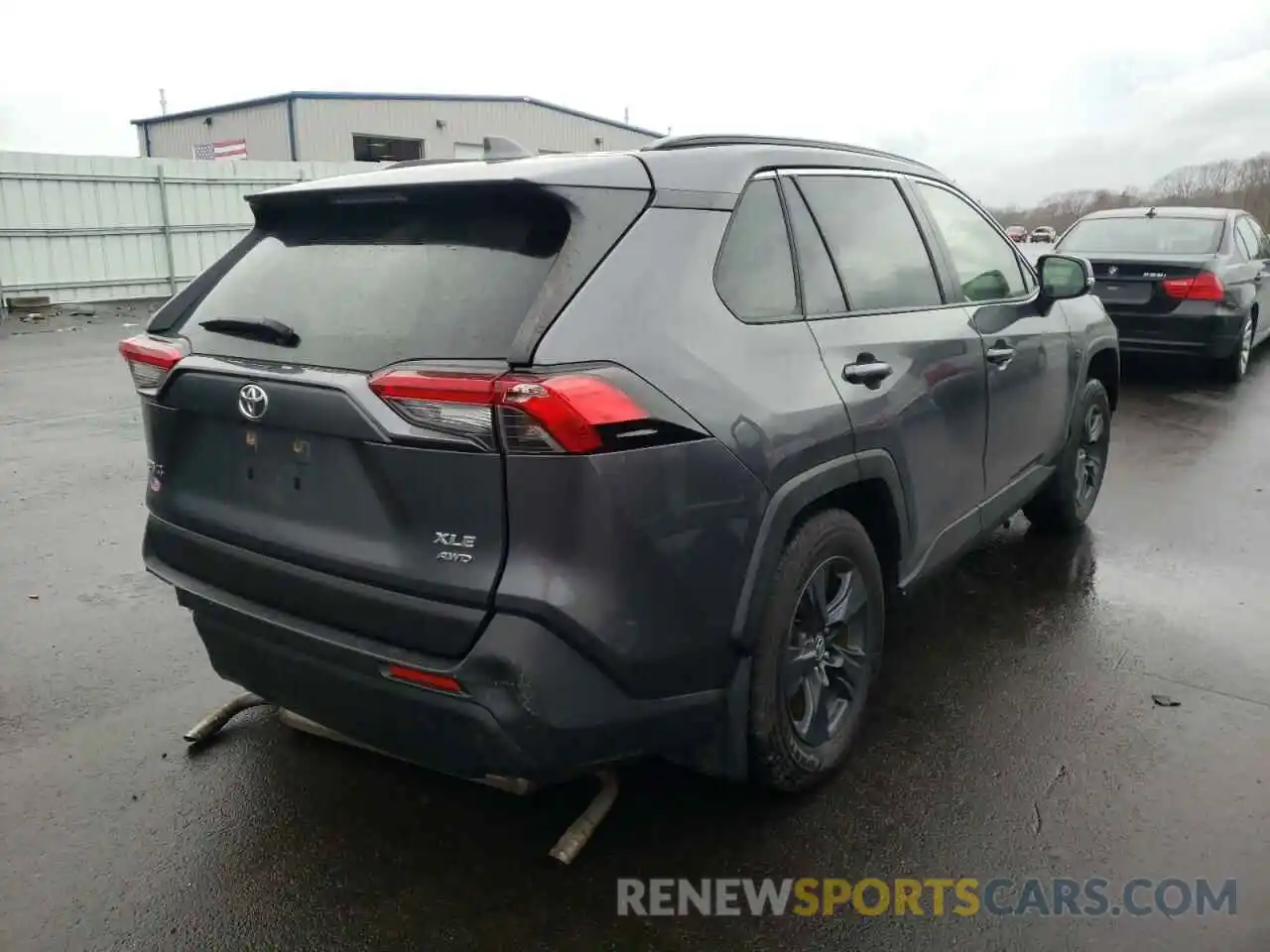 4 Photograph of a damaged car JTMP1RFV3LD058426 TOYOTA RAV4 2020