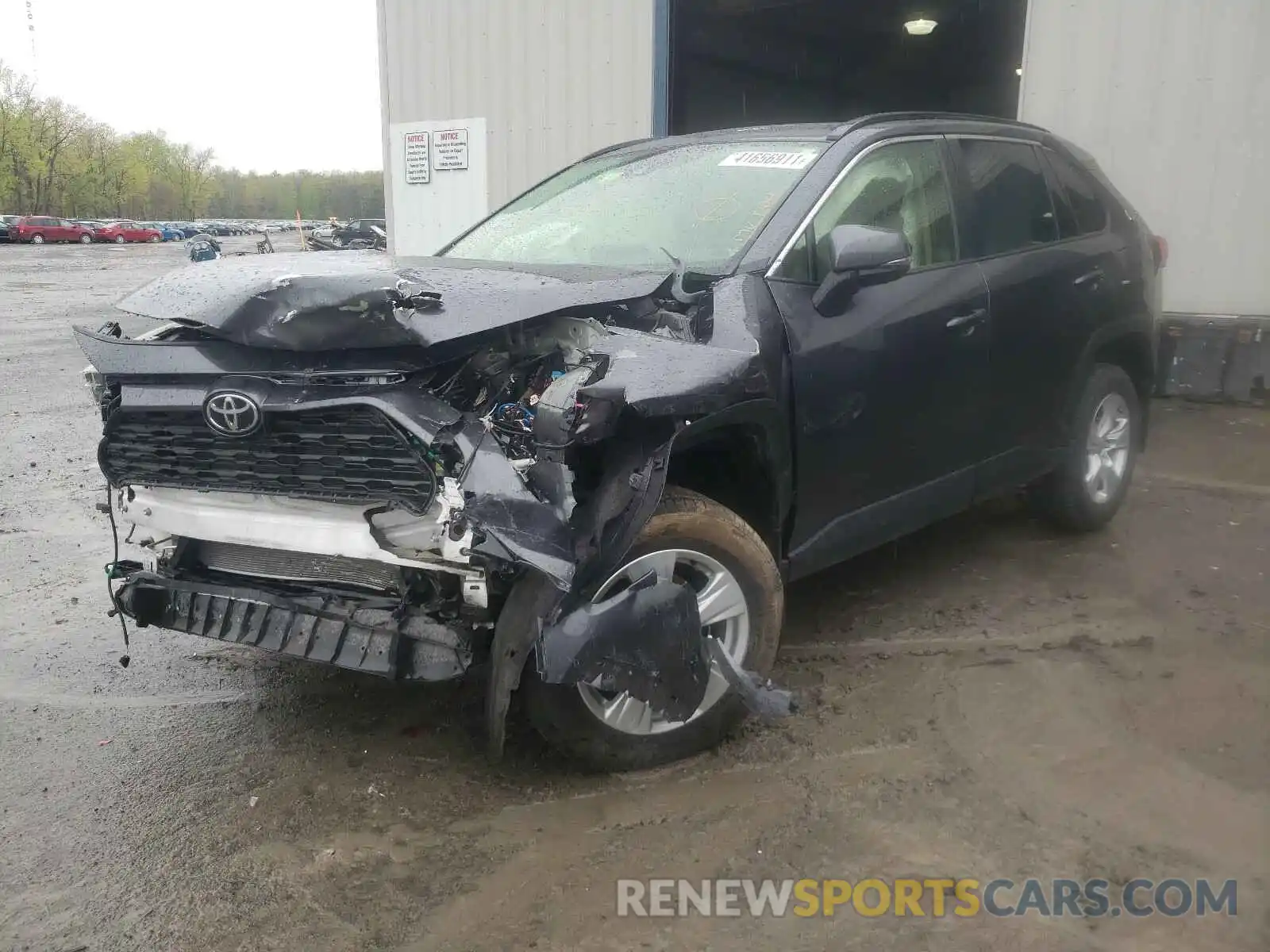 2 Photograph of a damaged car JTMP1RFV3LD059589 TOYOTA RAV4 2020