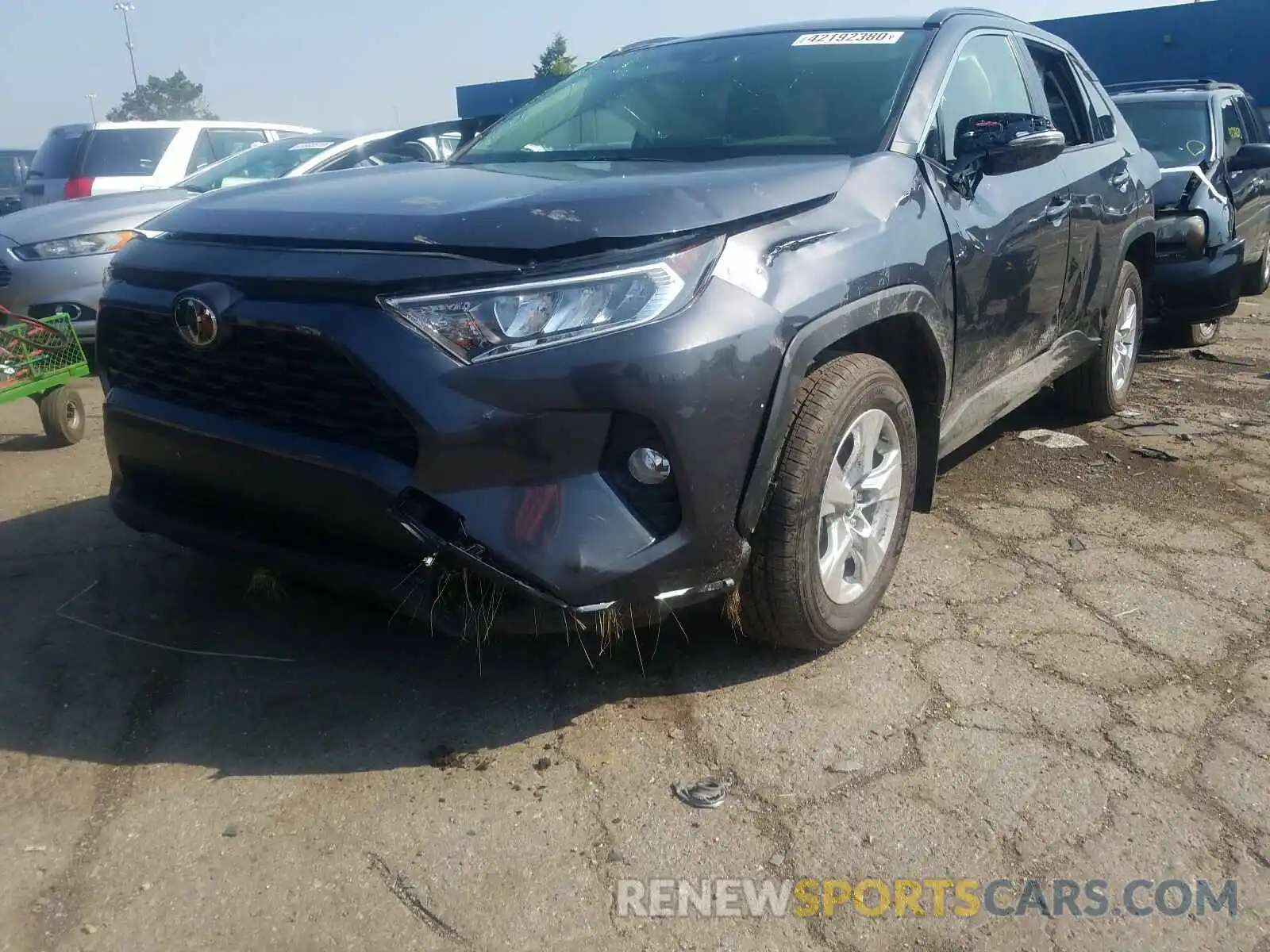 2 Photograph of a damaged car JTMP1RFV3LJ035696 TOYOTA RAV4 2020