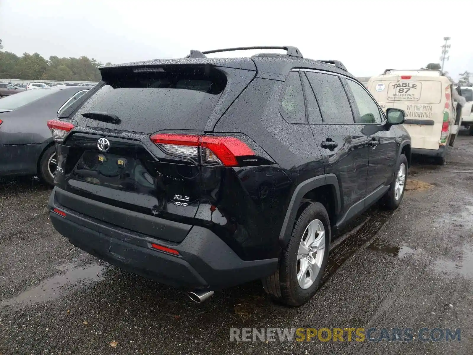 4 Photograph of a damaged car JTMP1RFV3LJ036623 TOYOTA RAV4 2020