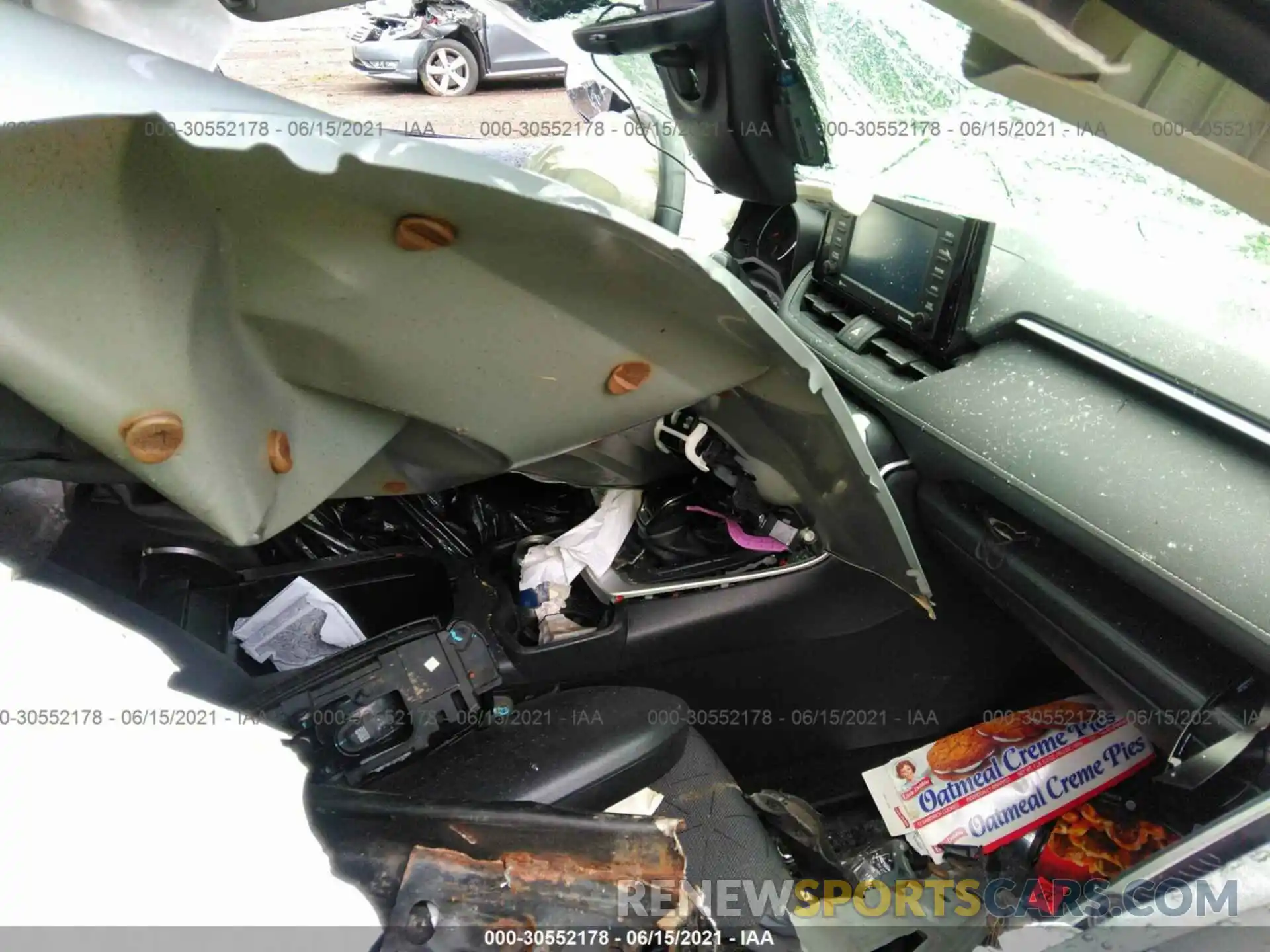 5 Photograph of a damaged car JTMP1RFV4LD049363 TOYOTA RAV4 2020