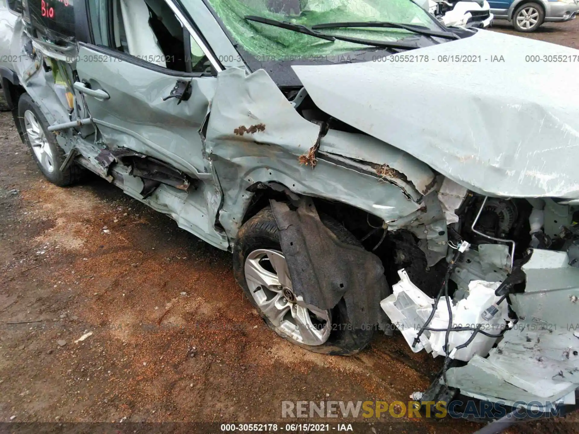 6 Photograph of a damaged car JTMP1RFV4LD049363 TOYOTA RAV4 2020