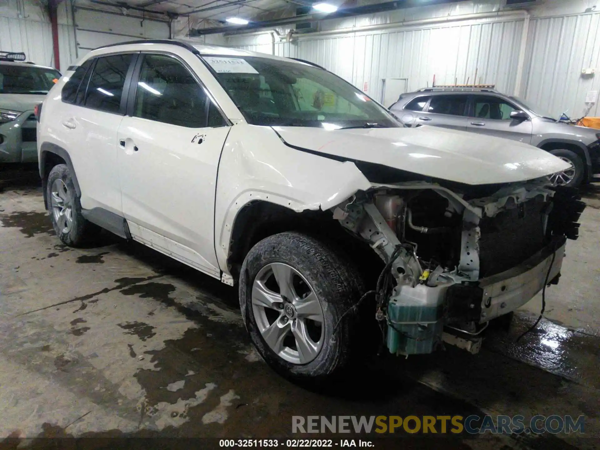 1 Photograph of a damaged car JTMP1RFV4LD049802 TOYOTA RAV4 2020