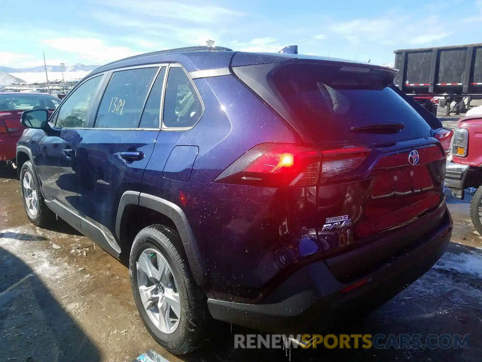 3 Photograph of a damaged car JTMP1RFV4LD049976 TOYOTA RAV4 2020