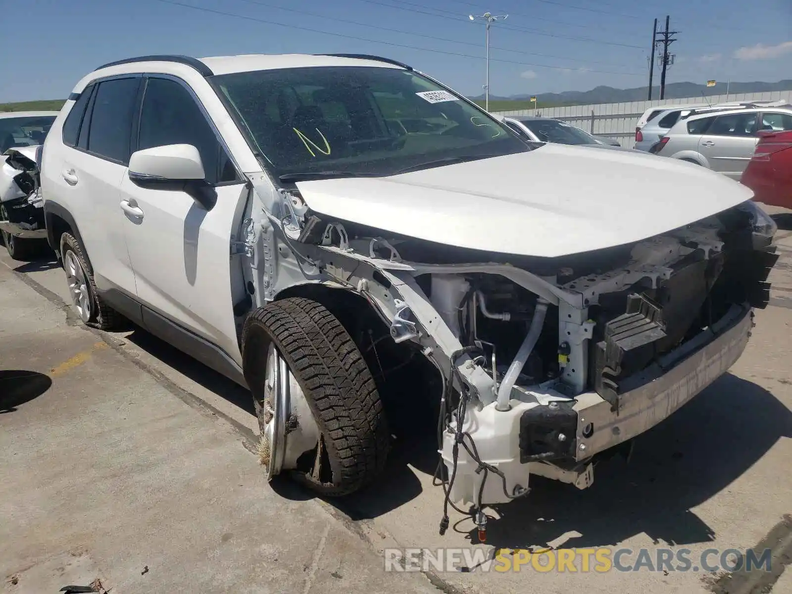 1 Photograph of a damaged car JTMP1RFV4LD059178 TOYOTA RAV4 2020