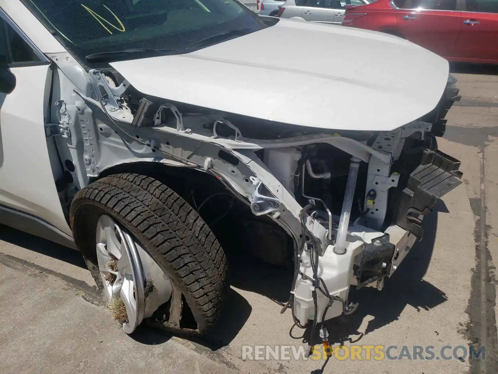 9 Photograph of a damaged car JTMP1RFV4LD059178 TOYOTA RAV4 2020