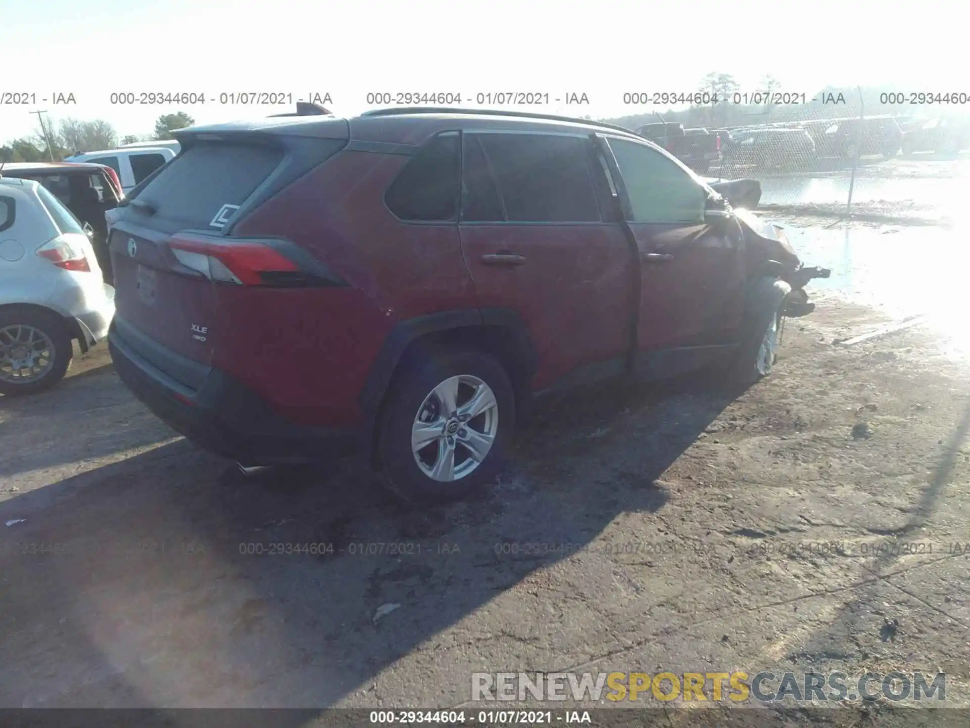 4 Photograph of a damaged car JTMP1RFV4LD059648 TOYOTA RAV4 2020