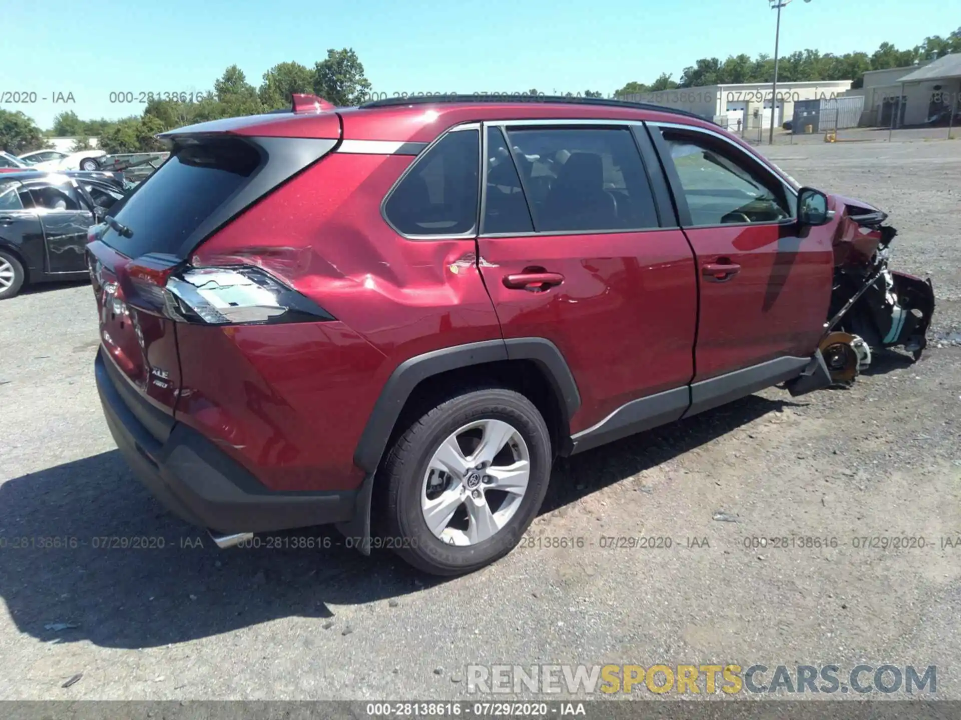 4 Photograph of a damaged car JTMP1RFV4LD527152 TOYOTA RAV4 2020