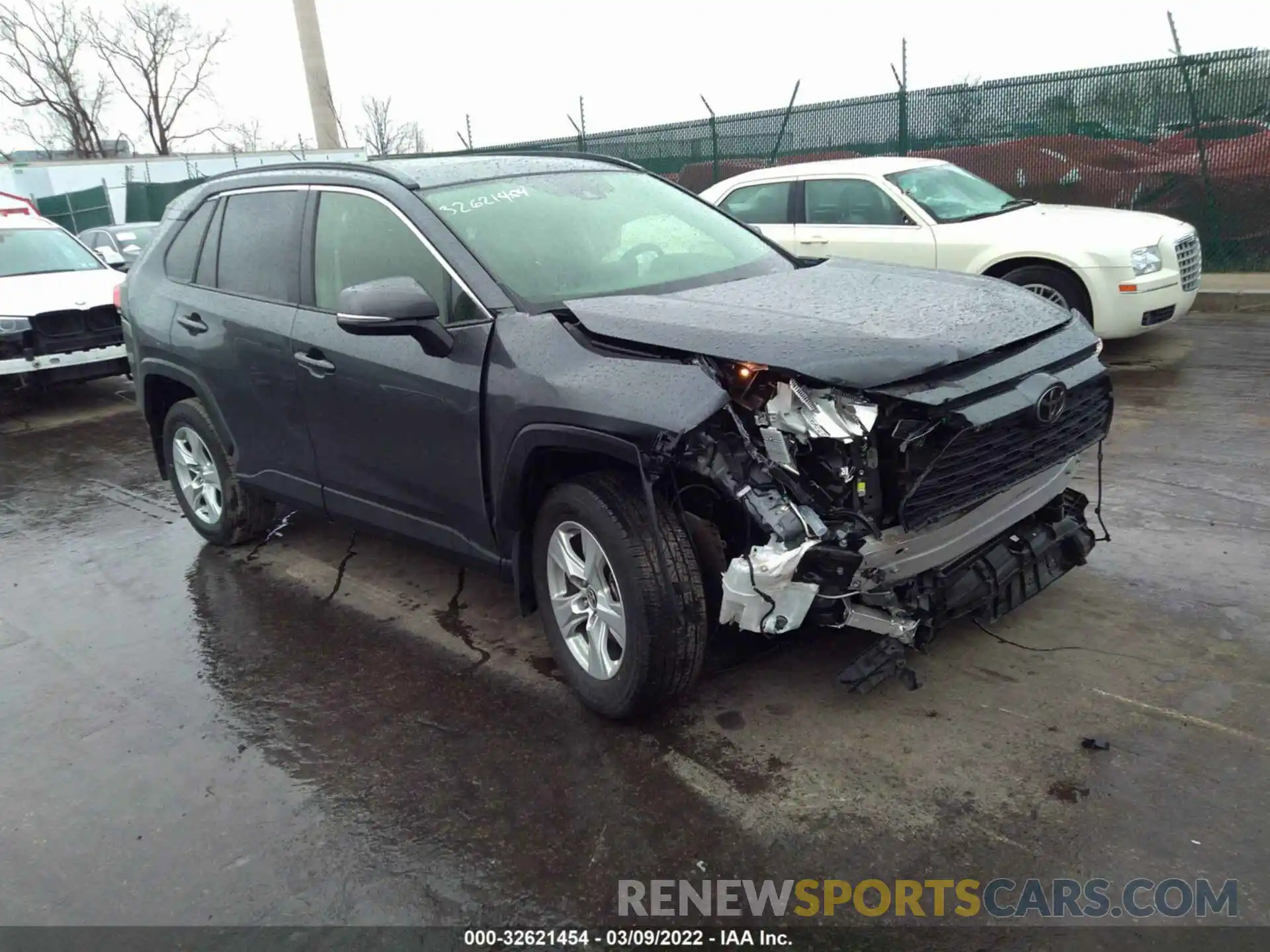 1 Photograph of a damaged car JTMP1RFV5LD052532 TOYOTA RAV4 2020