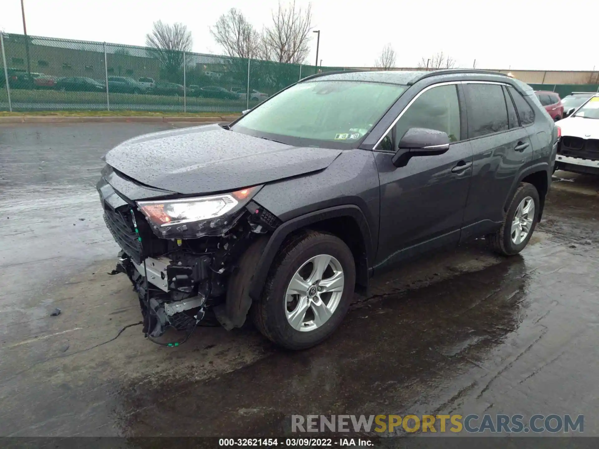 2 Photograph of a damaged car JTMP1RFV5LD052532 TOYOTA RAV4 2020