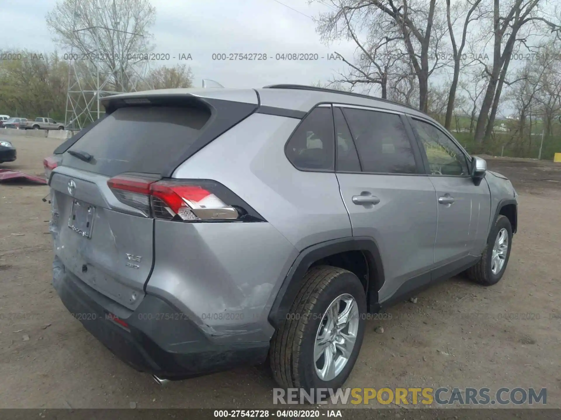 4 Photograph of a damaged car JTMP1RFV5LD053812 TOYOTA RAV4 2020