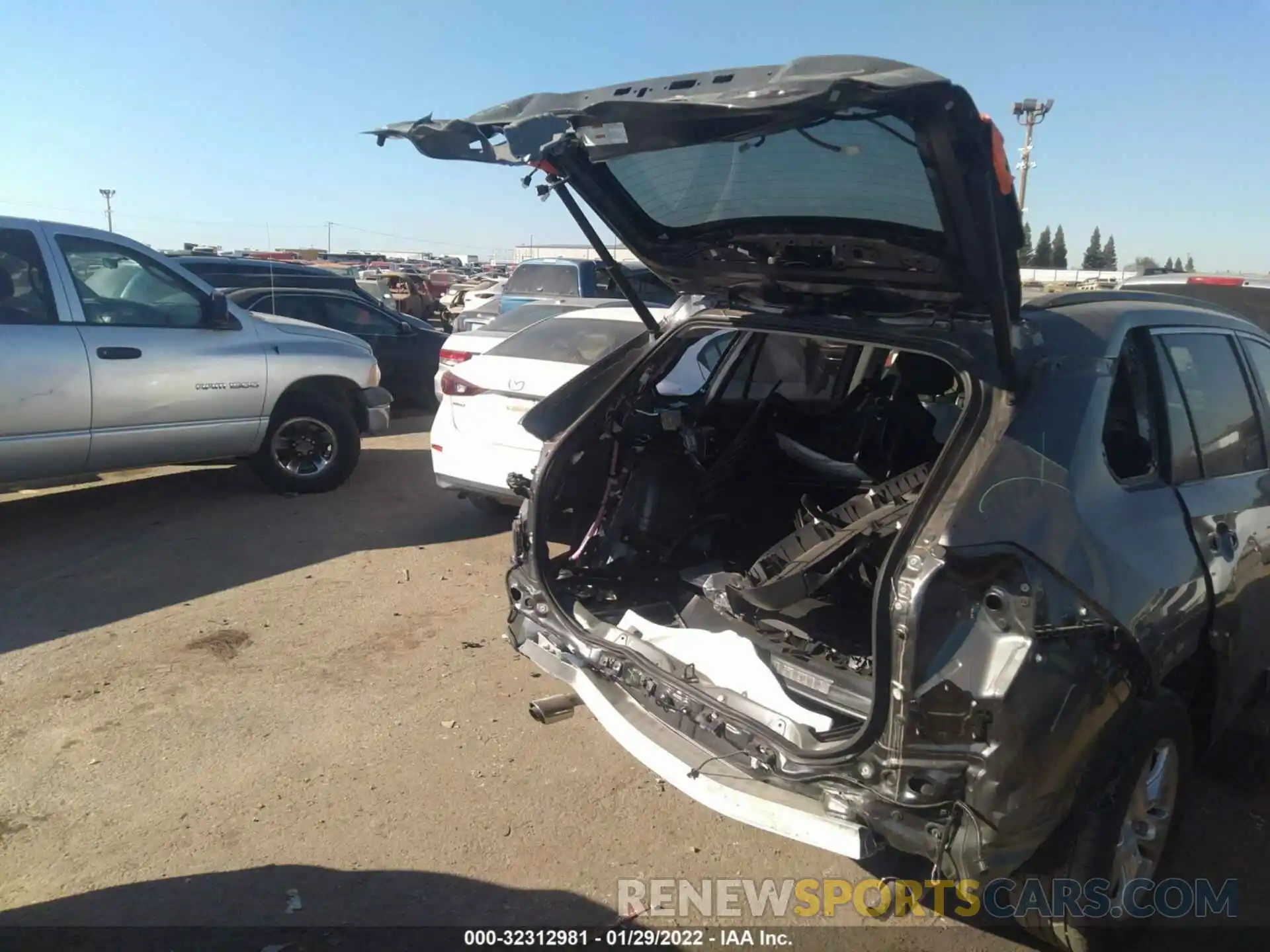 6 Photograph of a damaged car JTMP1RFV5LD063269 TOYOTA RAV4 2020