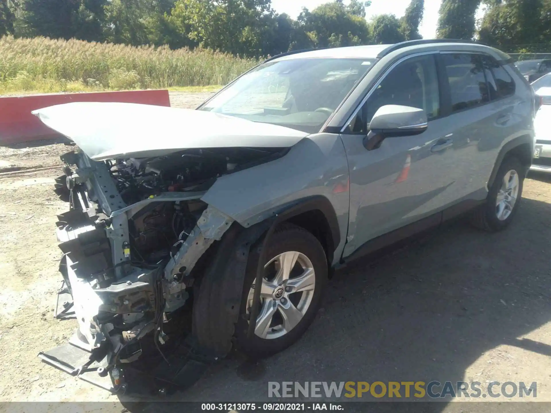 2 Photograph of a damaged car JTMP1RFV5LD068035 TOYOTA RAV4 2020