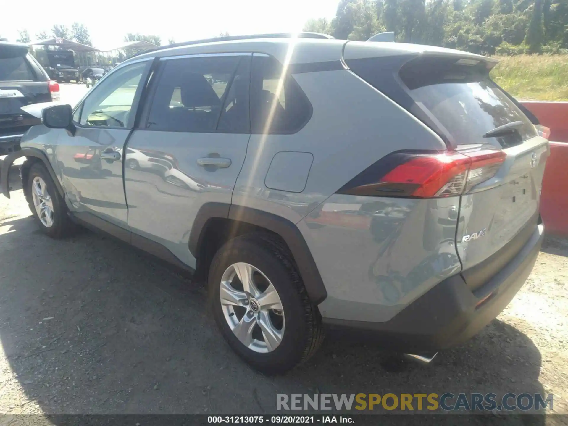 3 Photograph of a damaged car JTMP1RFV5LD068035 TOYOTA RAV4 2020